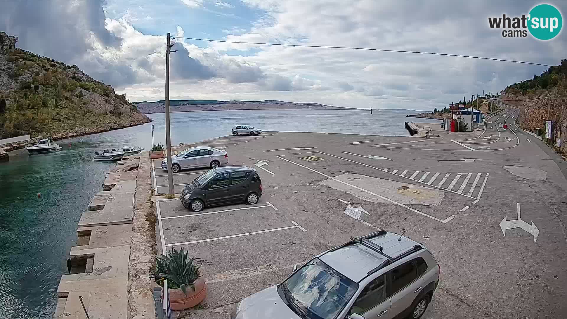 Webcam del puerto de ferris de Prizna – hacia la isla de Pag