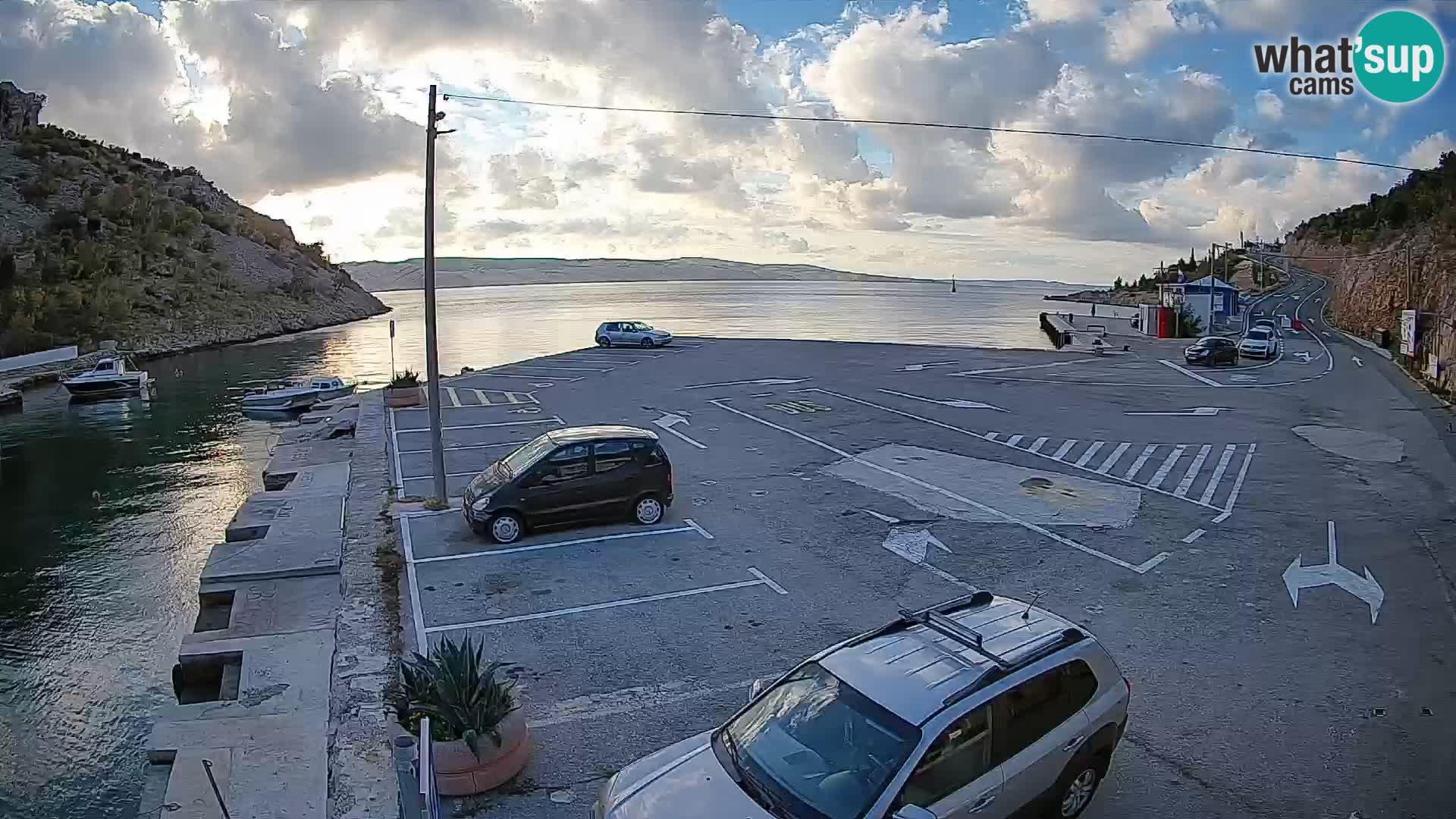 Webcam Prizna ferry port to Pag island