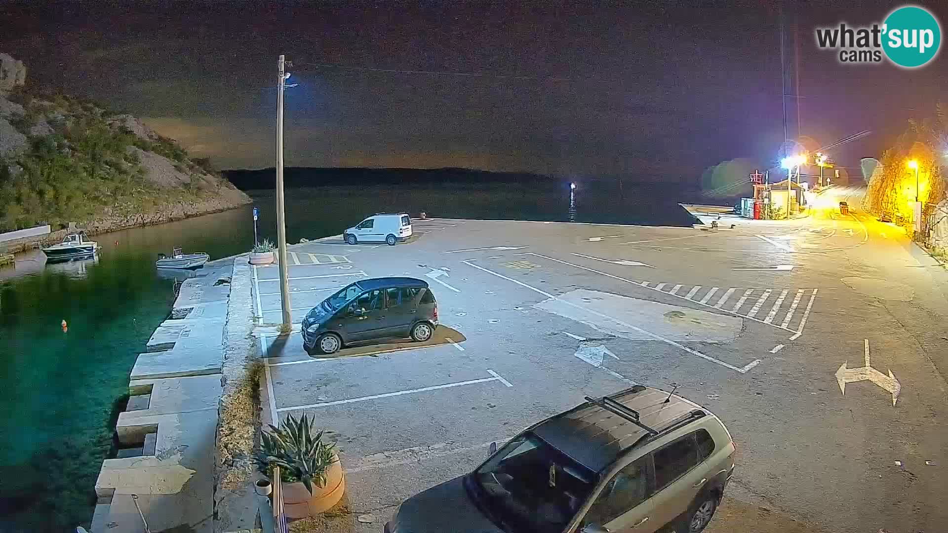 Web kamera trajektna luka Prizna – prema otoku Pag