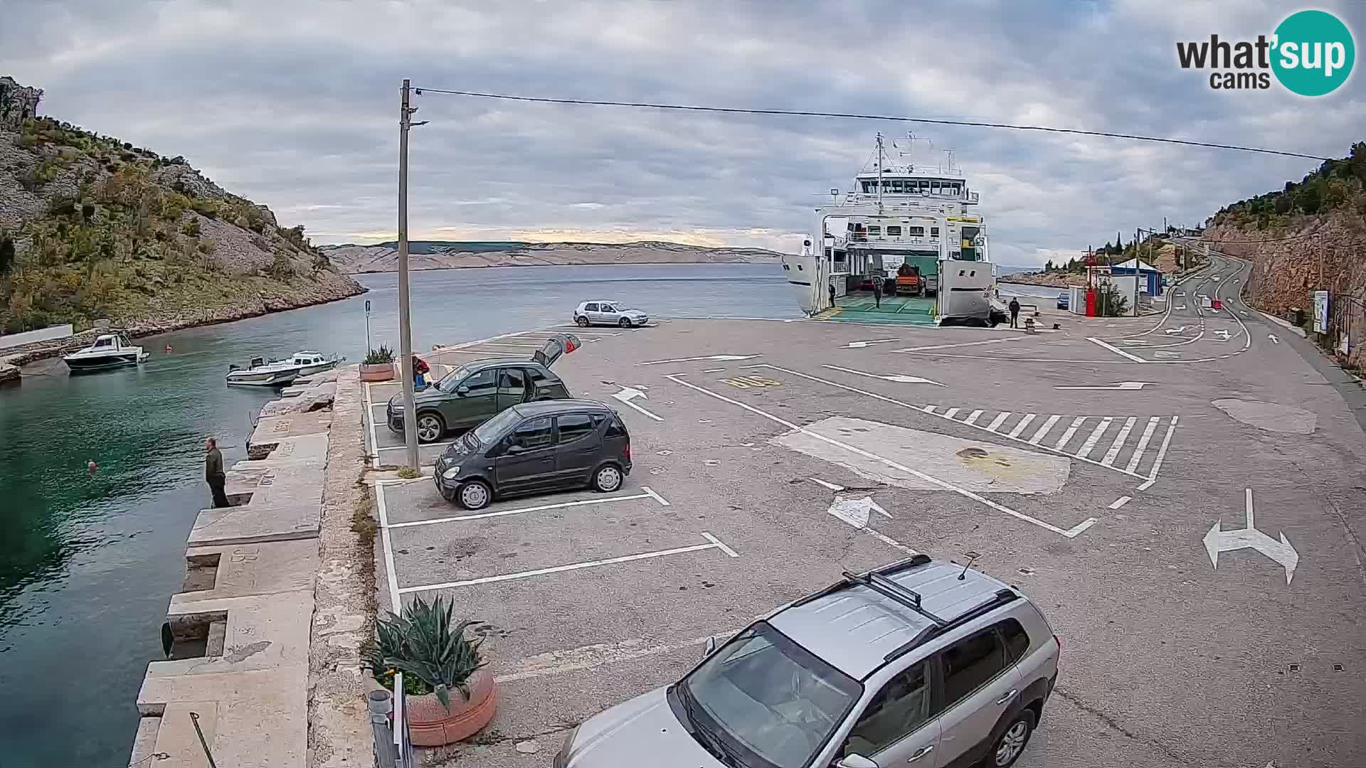 Webcam port de ferry de Prizna – vers l’île de Pag