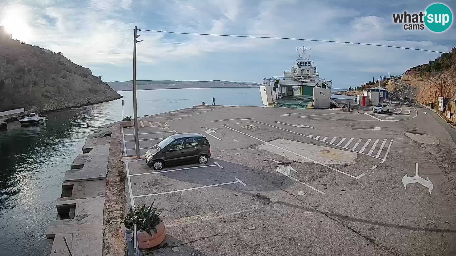 Webcam Prizna ferry port to Pag island