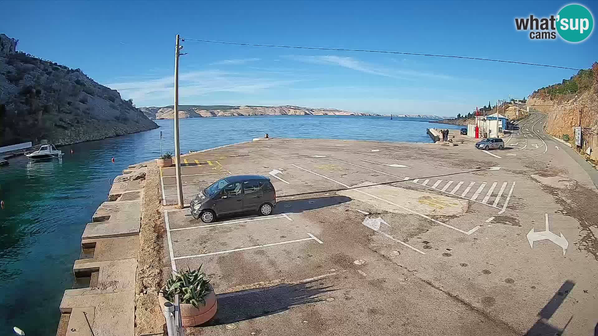 Webcam del puerto de ferris de Prizna – hacia la isla de Pag