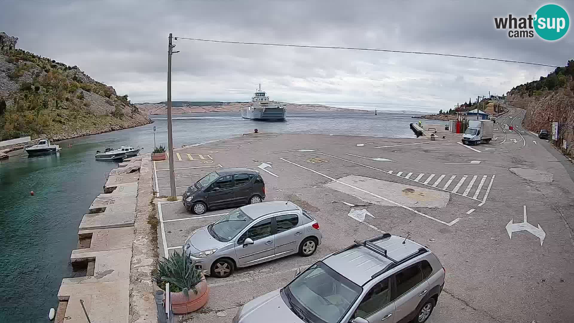 Web kamera trajektna luka Prizna – prema otoku Pag