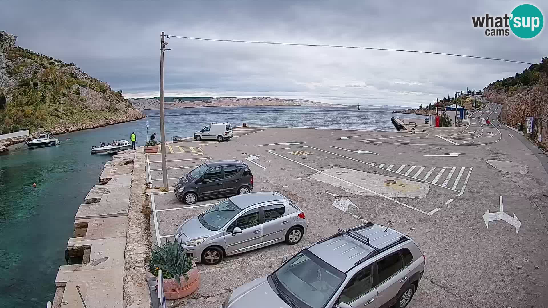 Webcam Prizna ferry port to Pag island