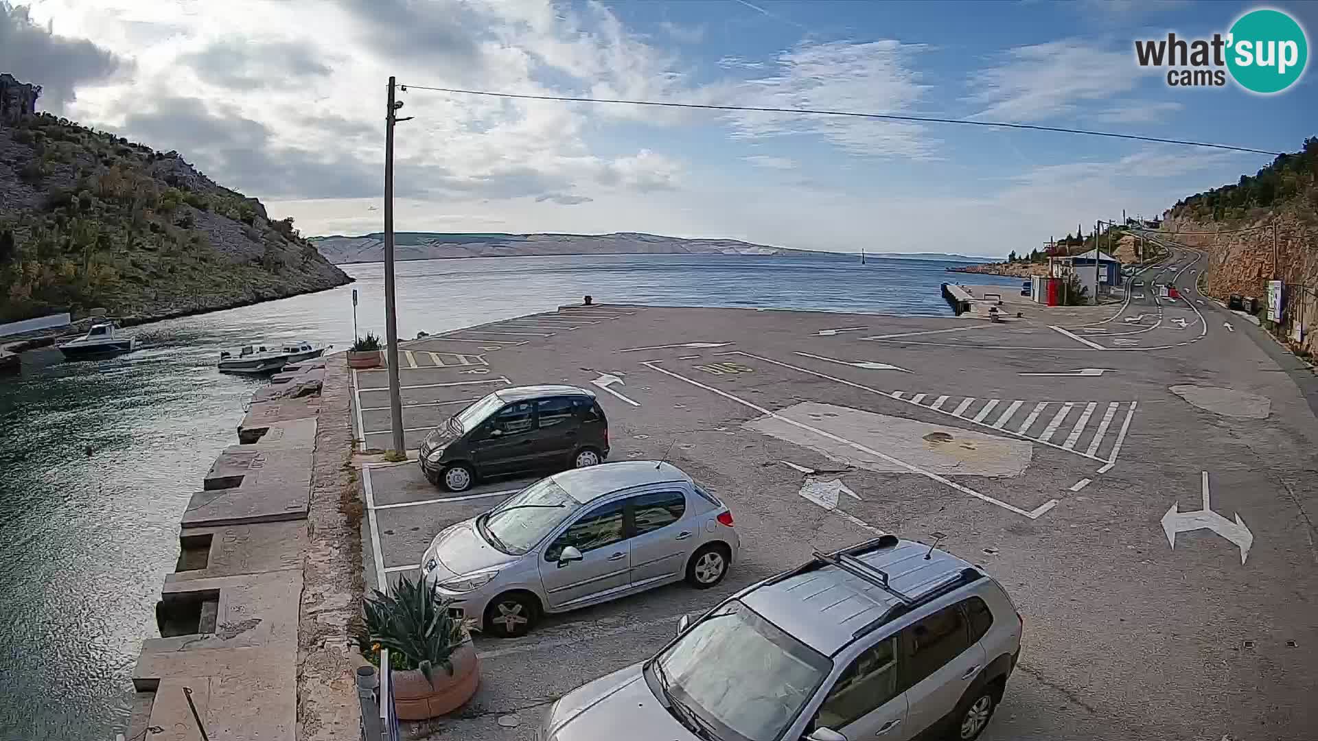 Webcam del puerto de ferris de Prizna – hacia la isla de Pag