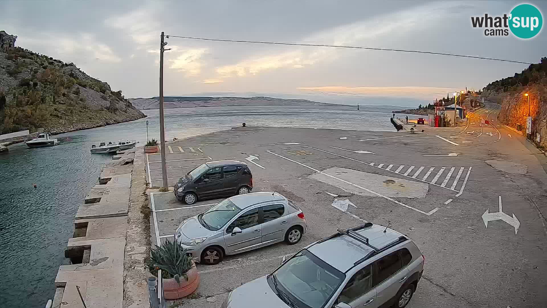 Webcam Prizna ferry port to Pag island