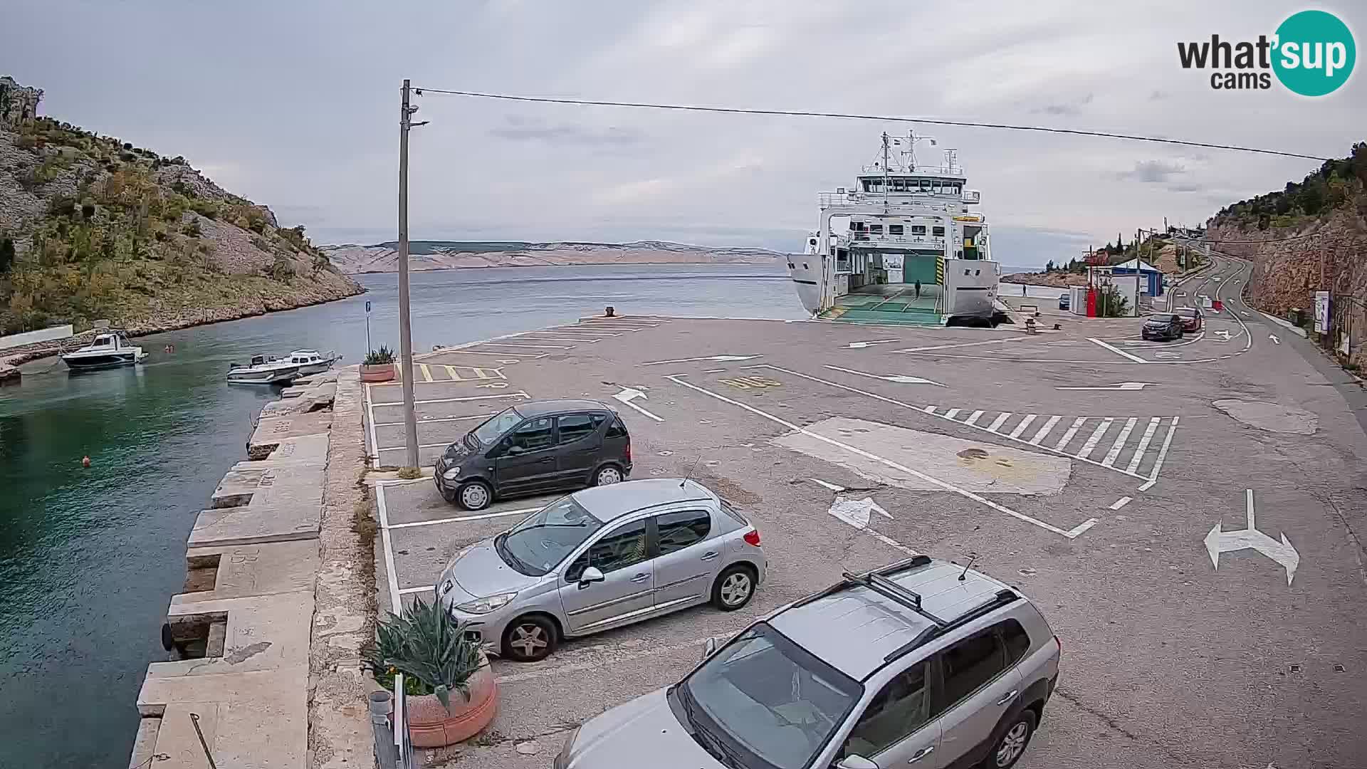 Webcam Prizna ferry port to Pag island