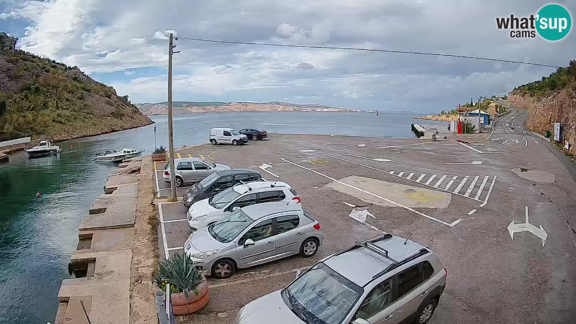 Webcam del puerto de ferris de Prizna – hacia la isla de Pag