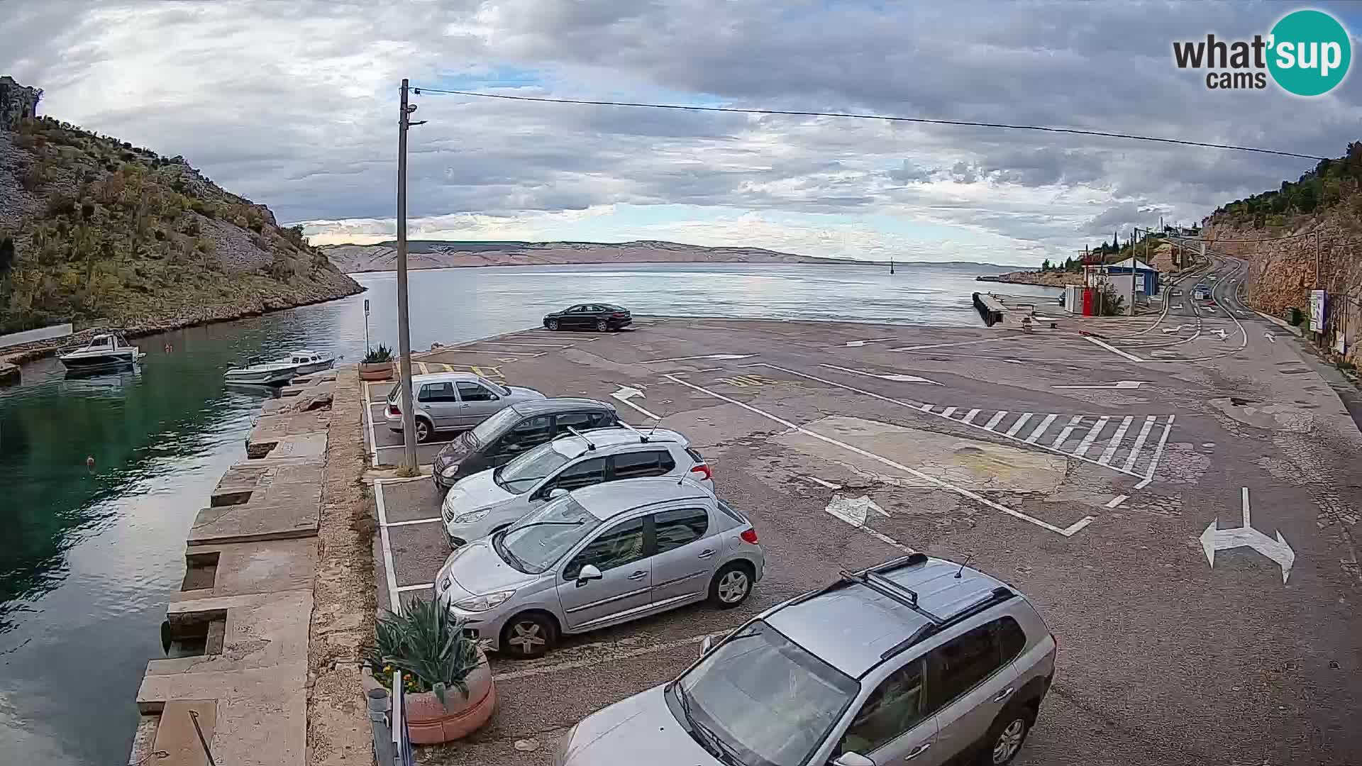 Web kamera trajektna luka Prizna – prema otoku Pag