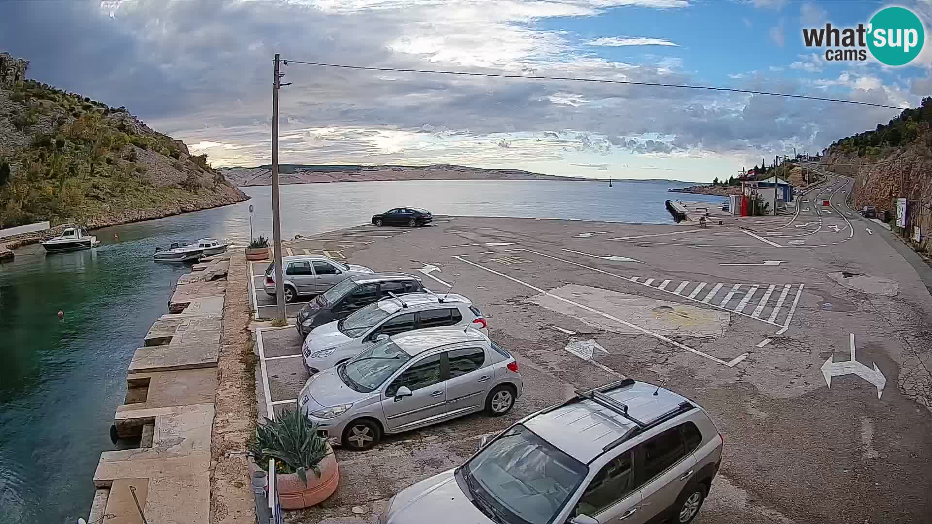 Webcam Prizna ferry port to Pag island