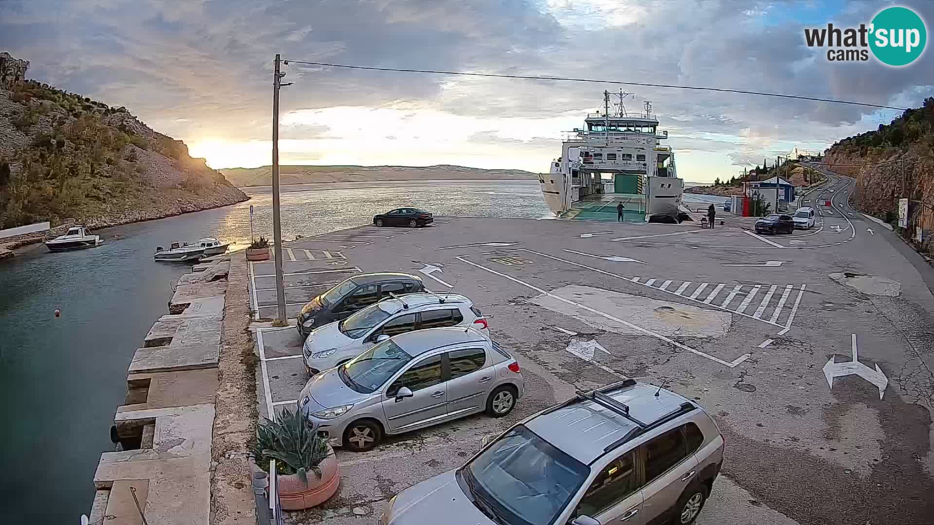 Webcam port de ferry de Prizna – vers l’île de Pag