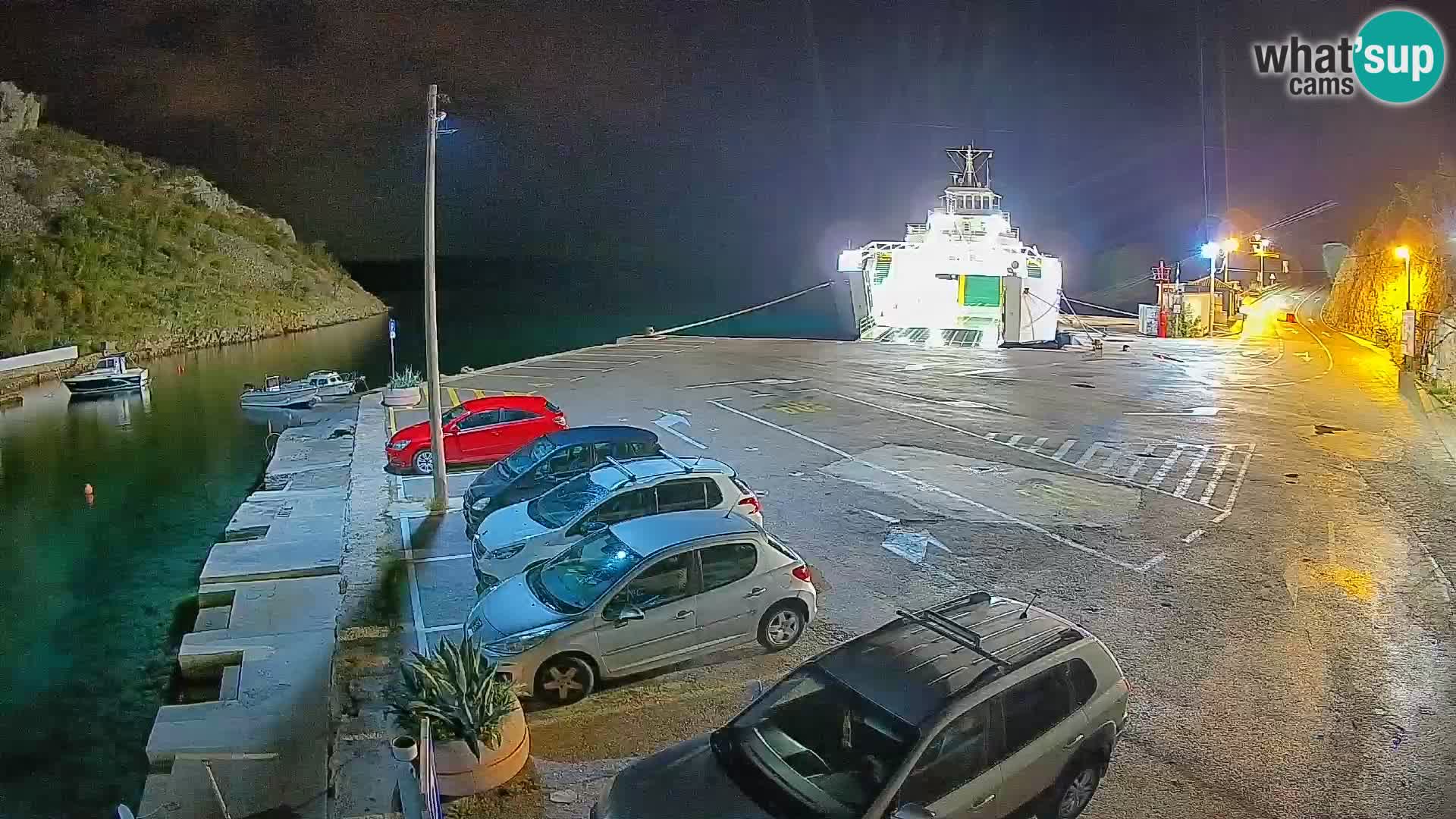 Web kamera trajektna luka Prizna – prema otoku Pag