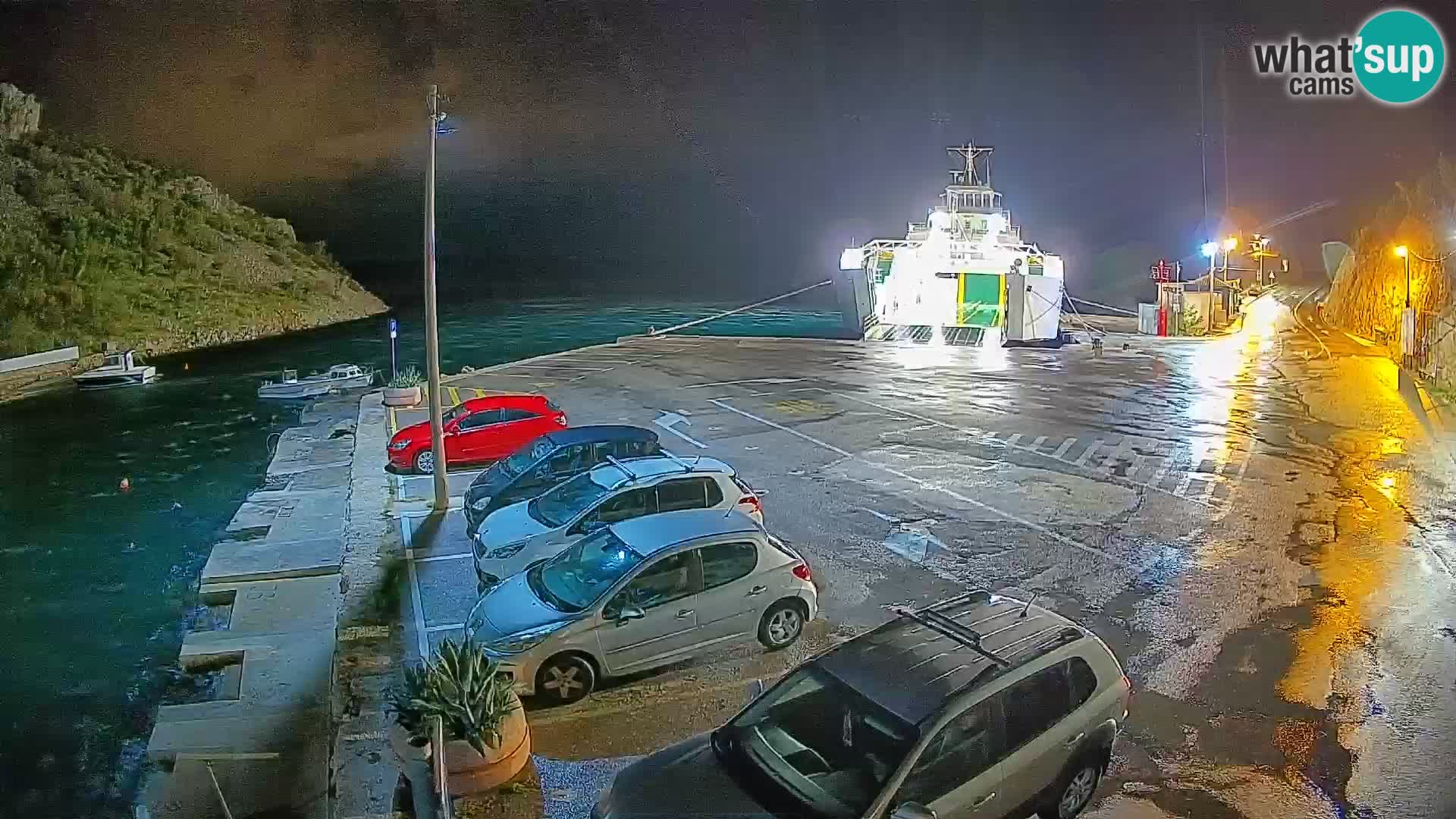 Webcam del puerto de ferris de Prizna – hacia la isla de Pag