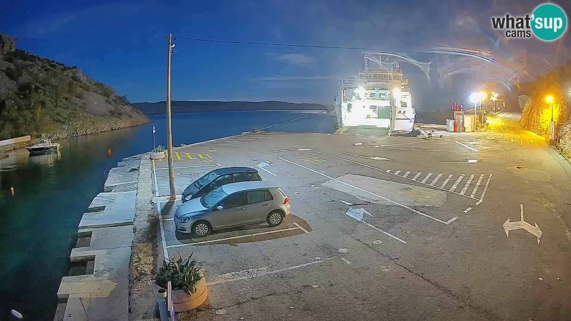 Webcam port de ferry de Prizna – vers l’île de Pag
