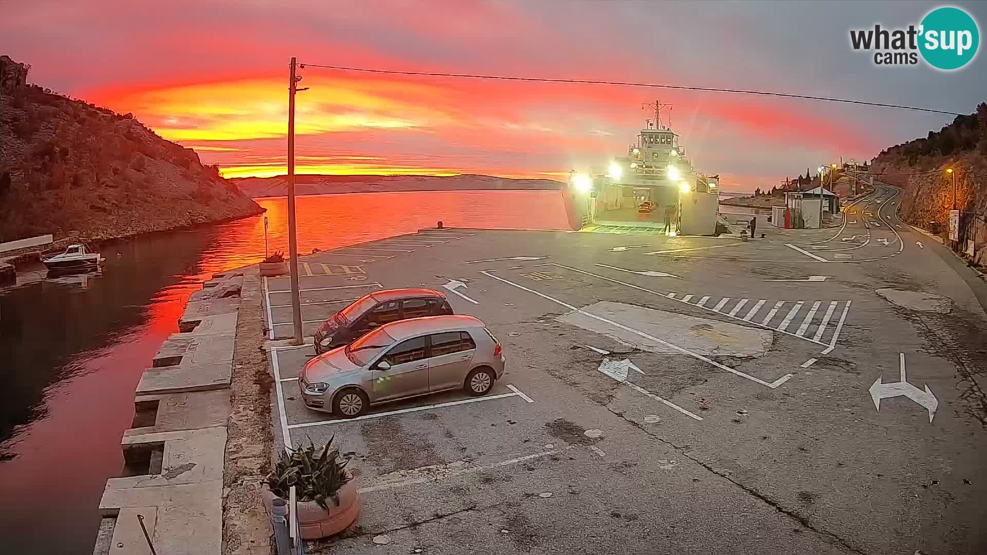 Webcam port de ferry de Prizna – vers l’île de Pag