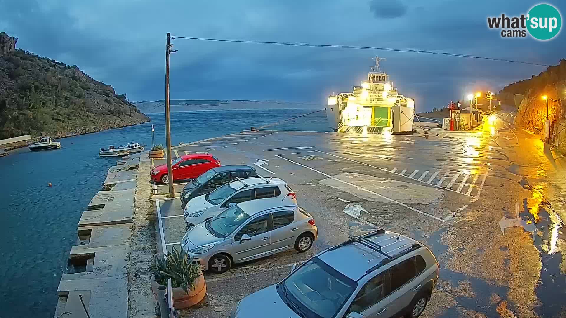 Webcam Prizna ferry port to Pag island
