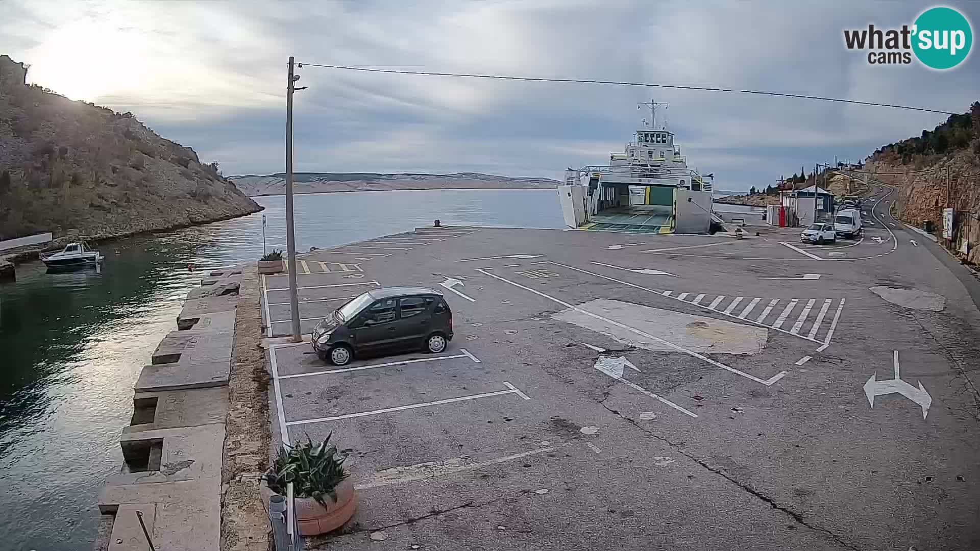 Webcam Fährhafen Prizna – zur Insel Pag