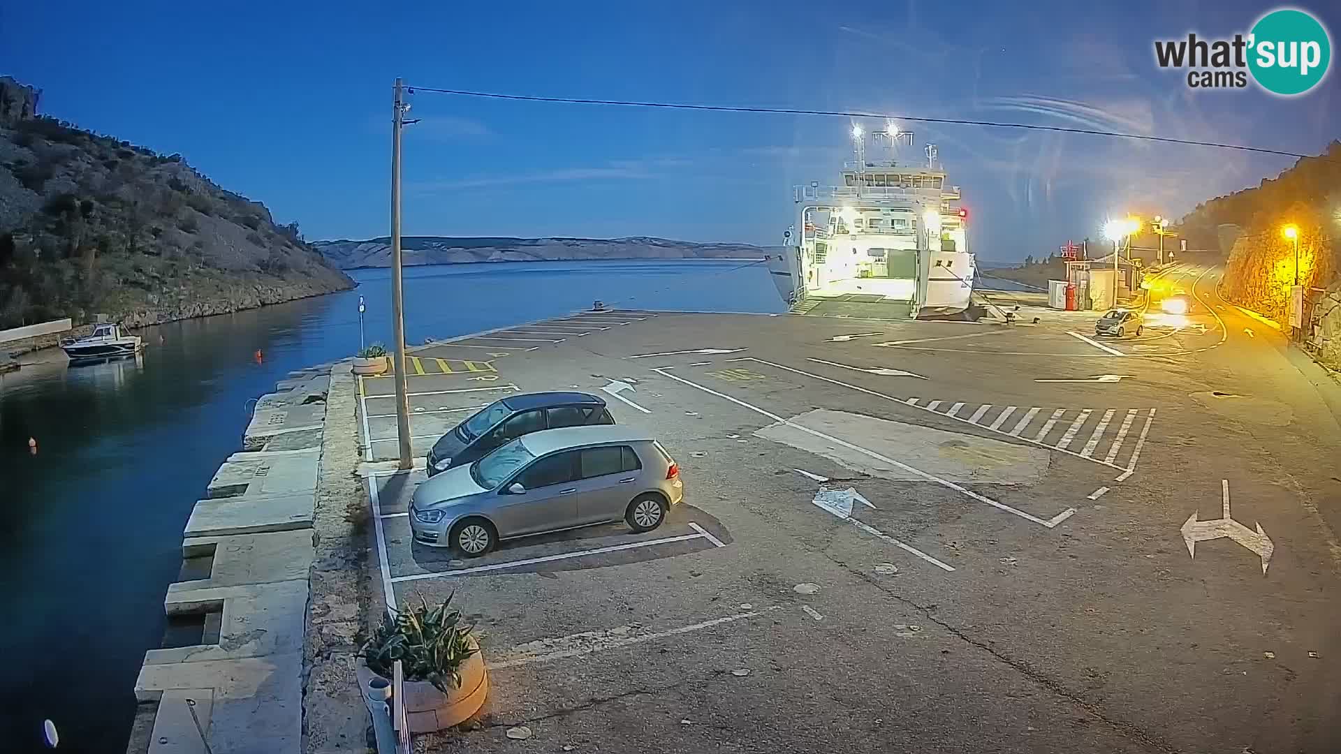 Webcam port de ferry de Prizna – vers l’île de Pag