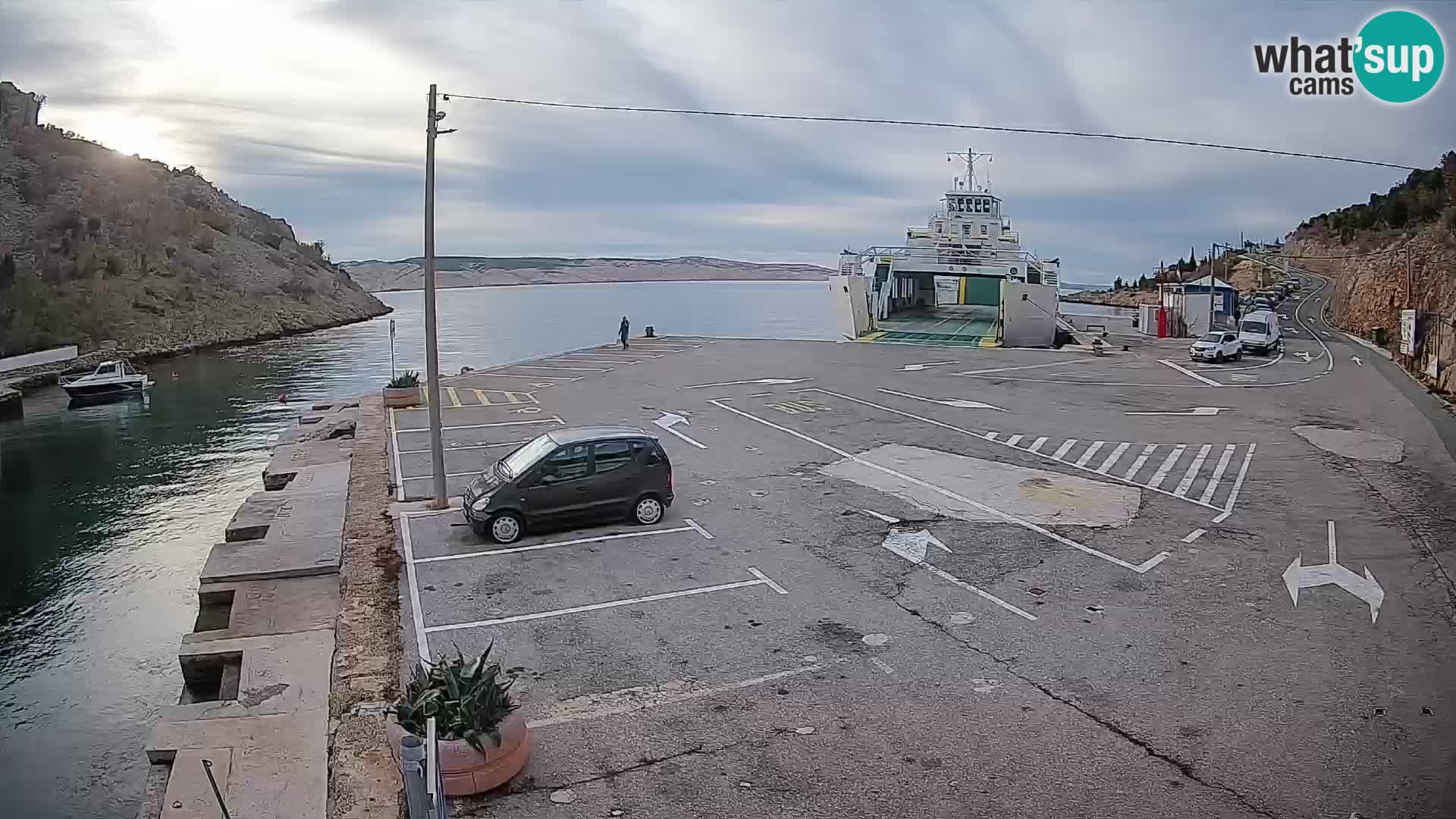 Webcam Prizna ferry port to Pag island