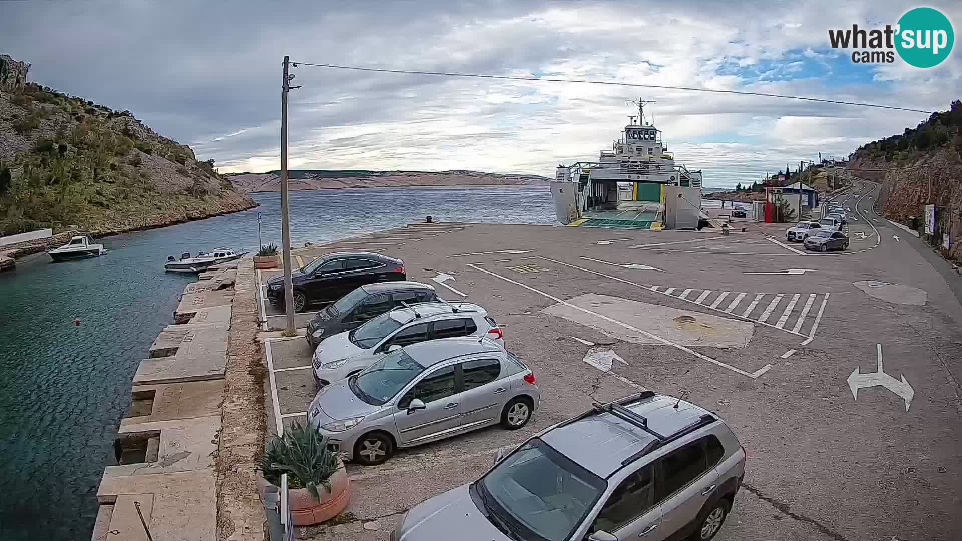 Webcam Prizna ferry port to Pag island