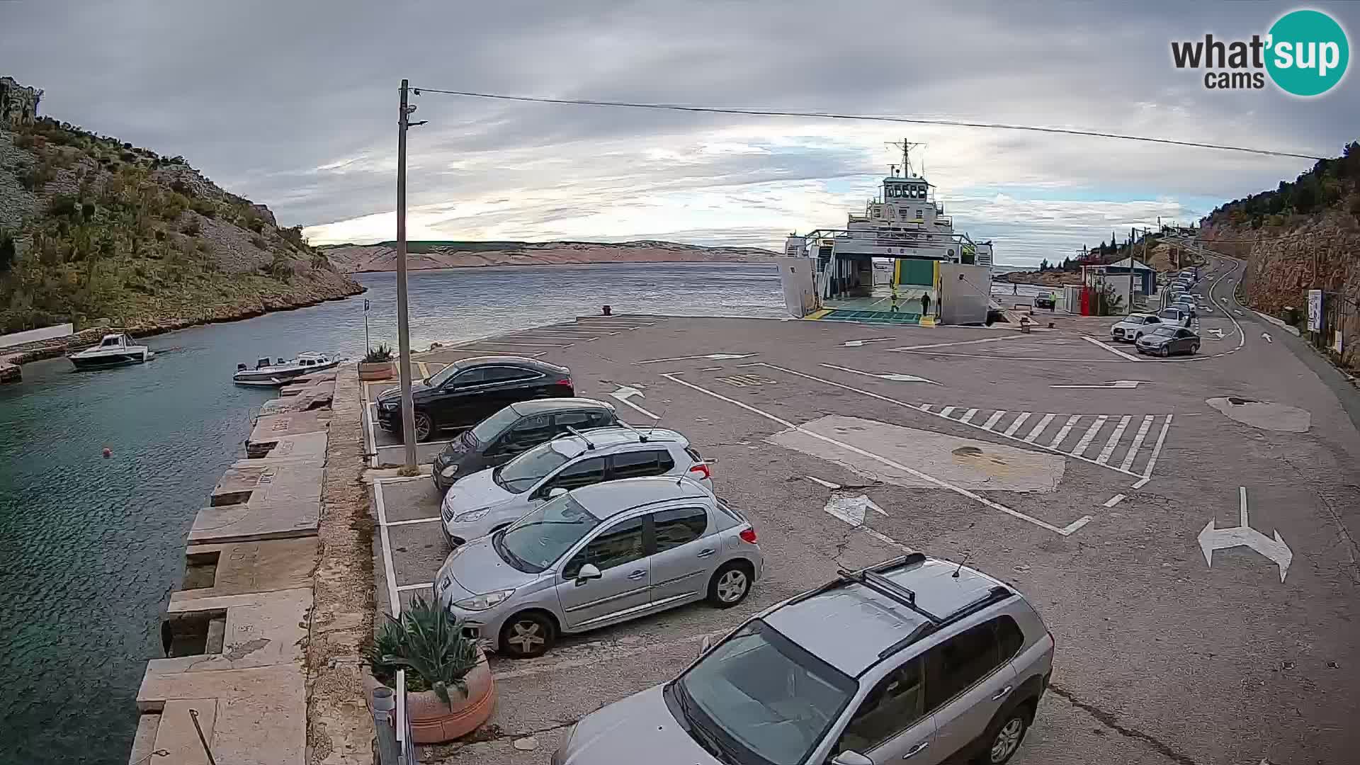Webcam Prizna ferry port to Pag island