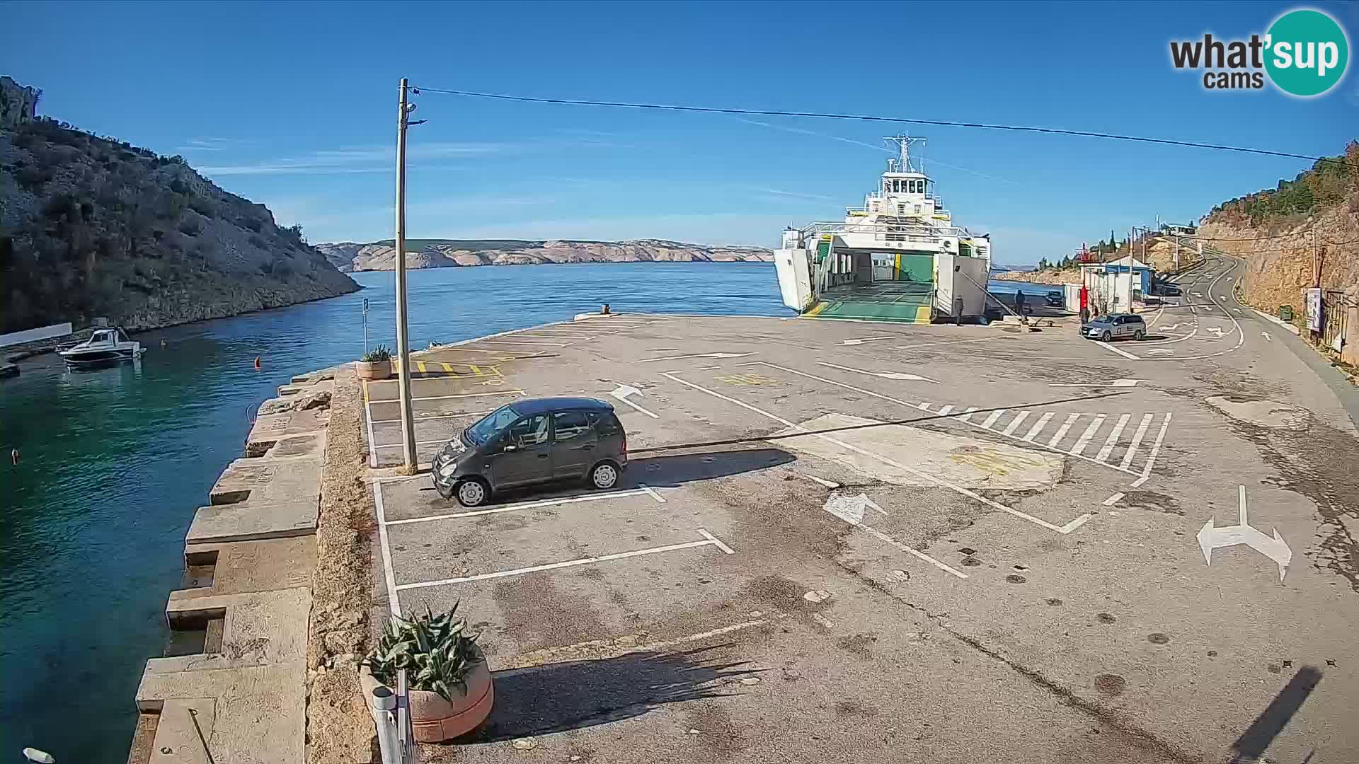 Webcam Prizna ferry port to Pag island