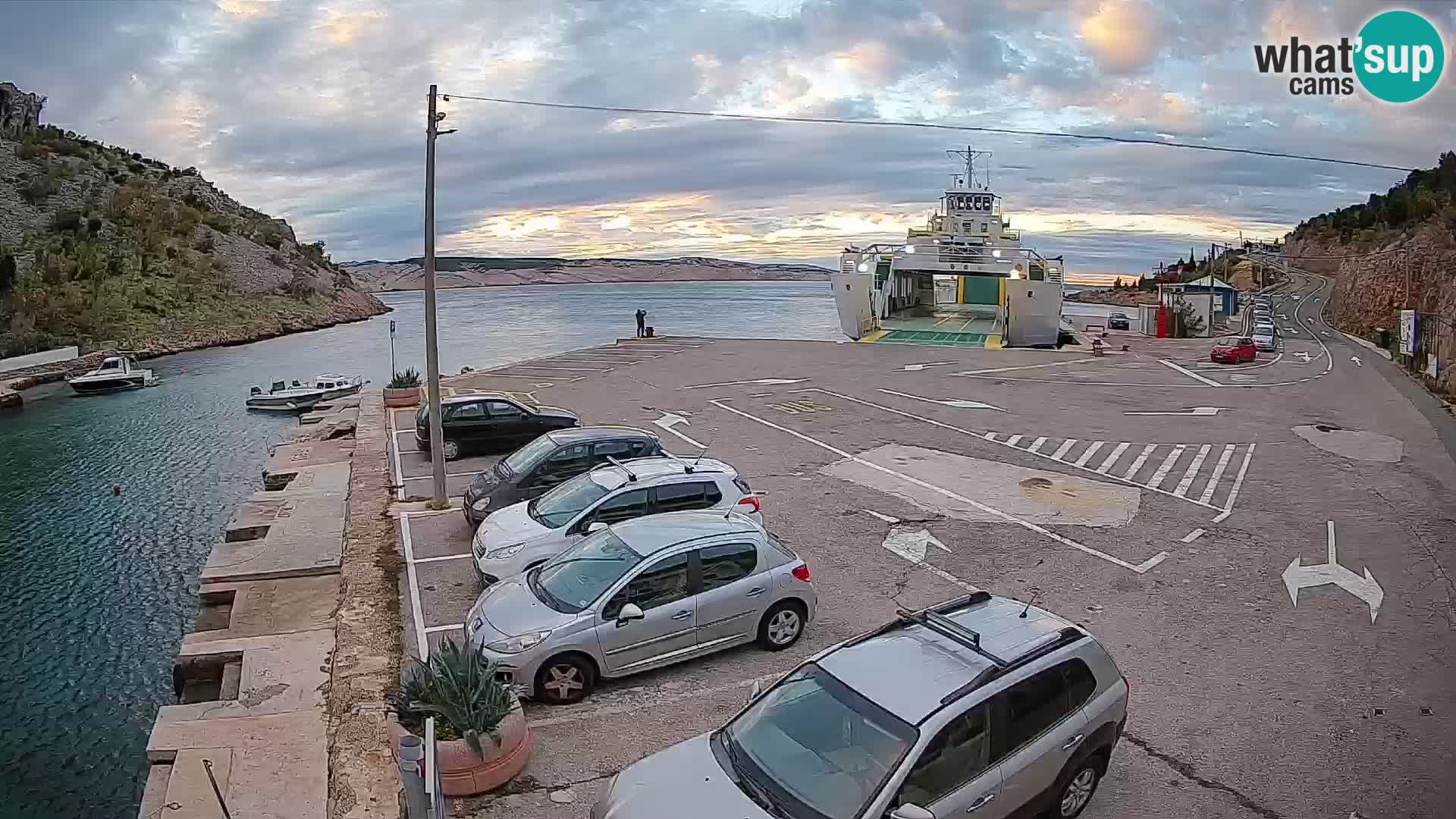 Webcam port de ferry de Prizna – vers l’île de Pag