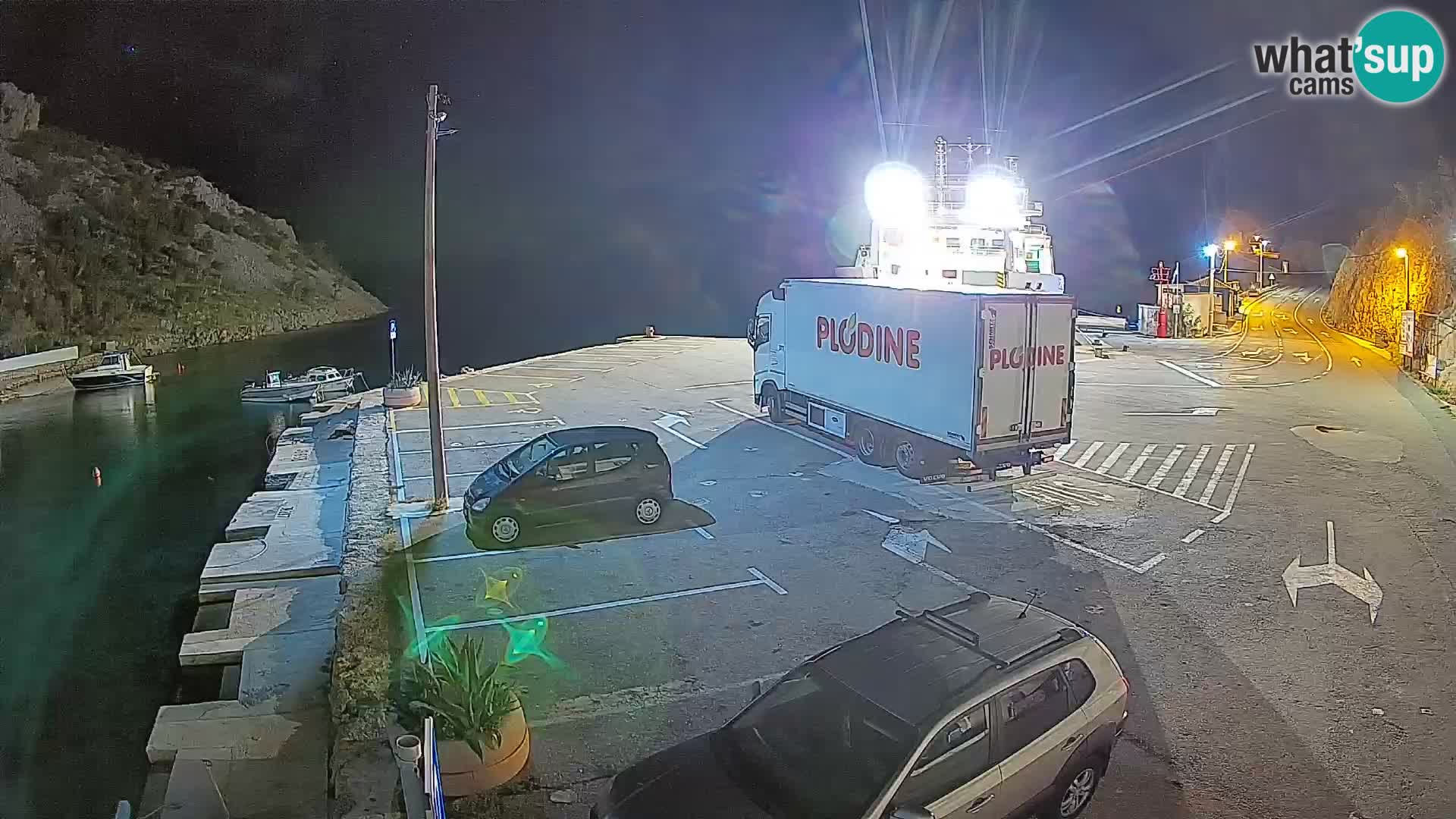 Webcam del puerto de ferris de Prizna – hacia la isla de Pag