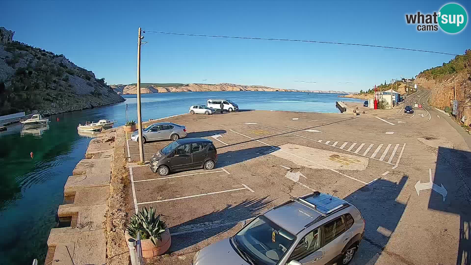 Webcam Prizna ferry port to Pag island