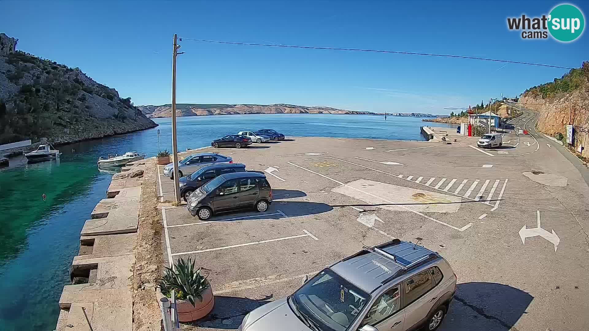 Webcam del puerto de ferris de Prizna – hacia la isla de Pag