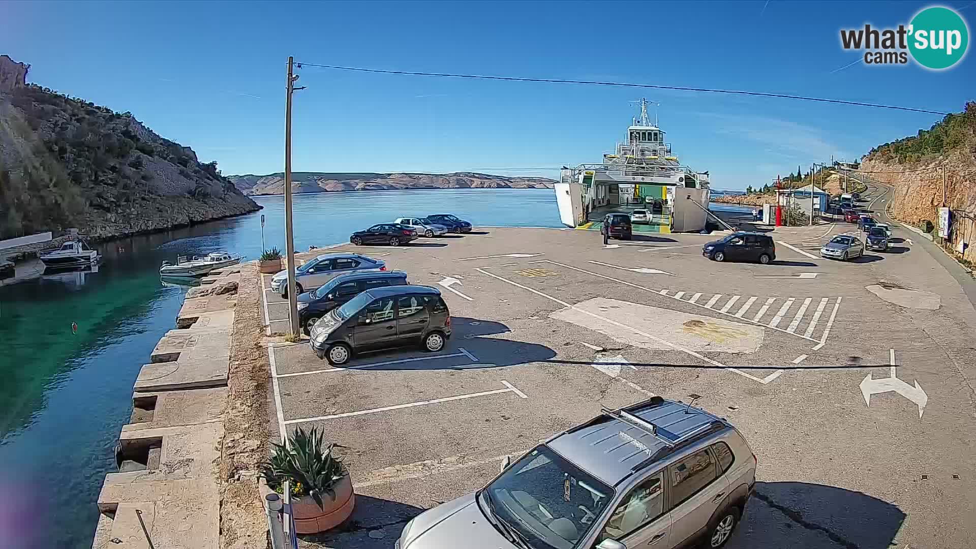Webcam Prizna ferry port to Pag island