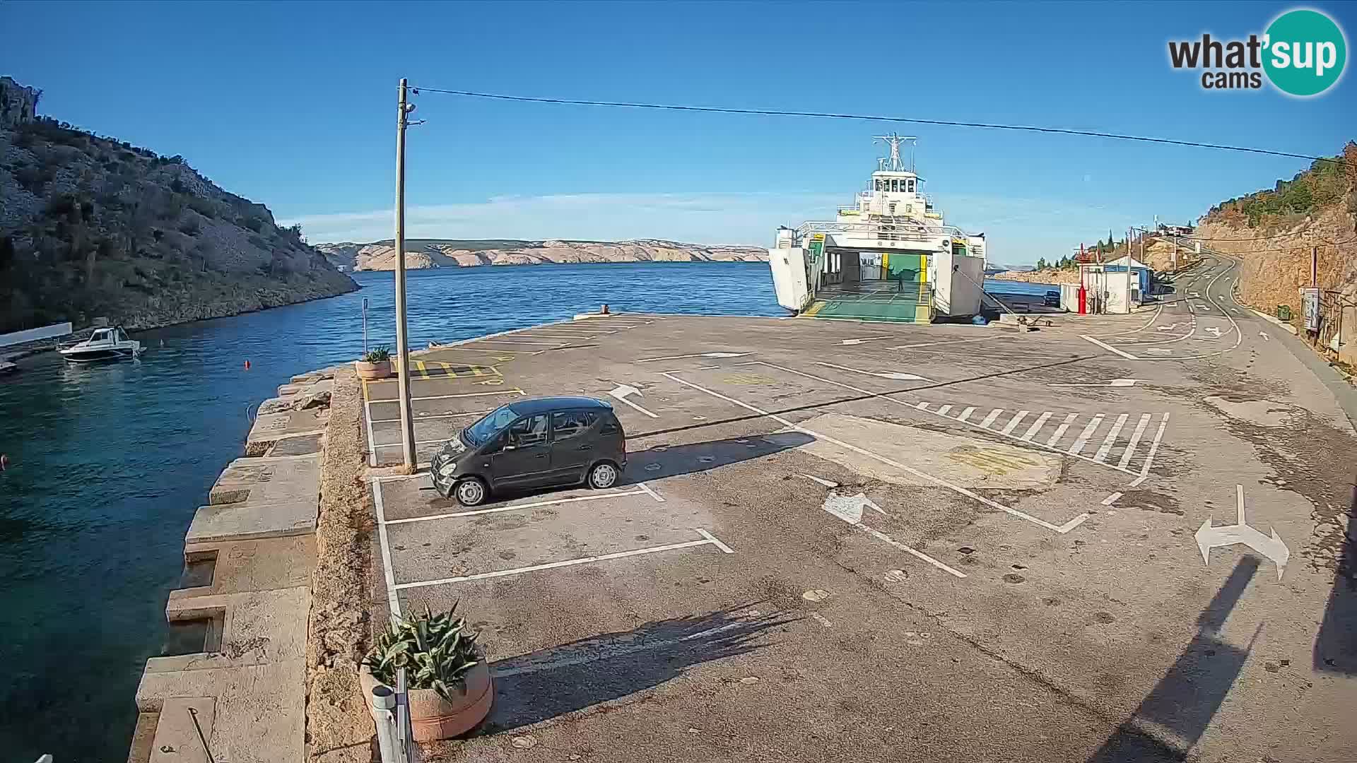 Webcam Prizna ferry port to Pag island