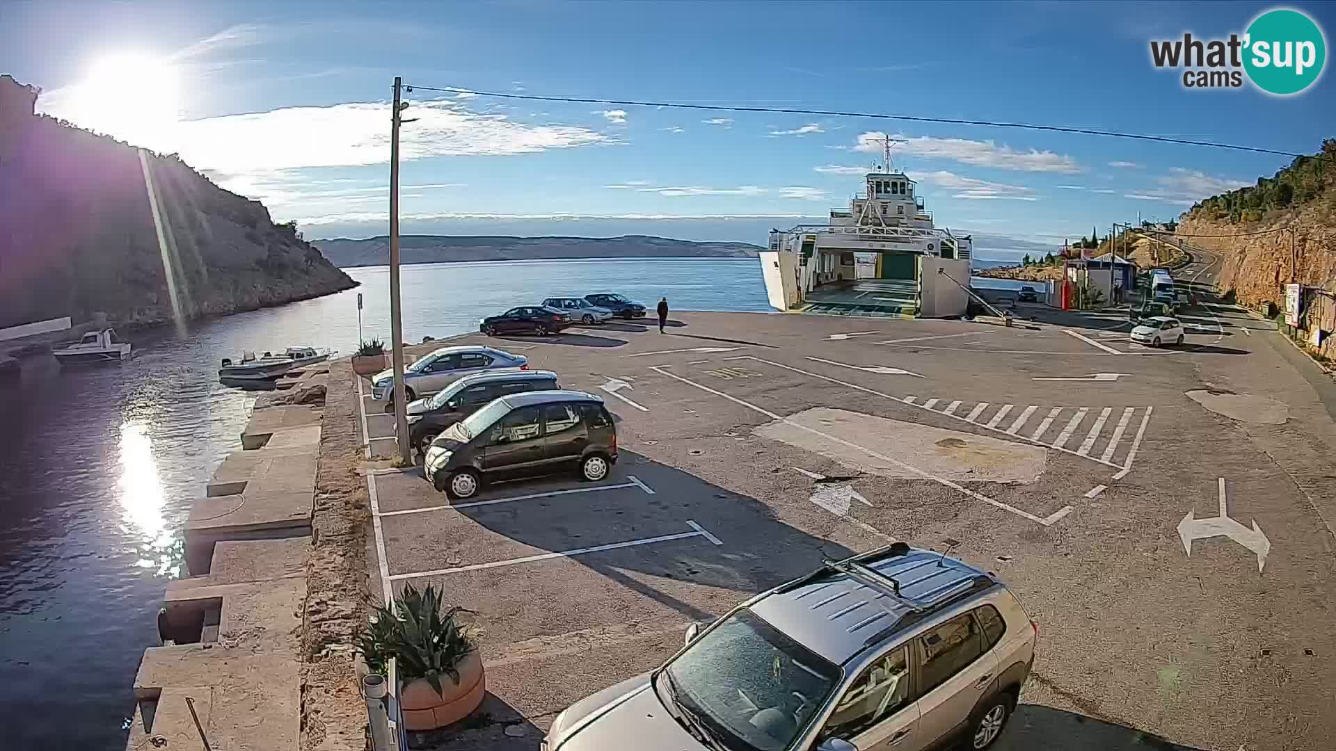 Webcam port de ferry de Prizna – vers l’île de Pag