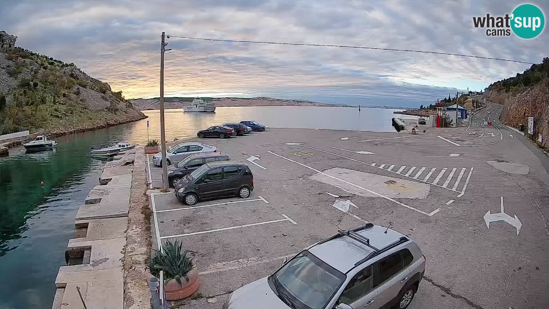Webcam port de ferry de Prizna – vers l’île de Pag