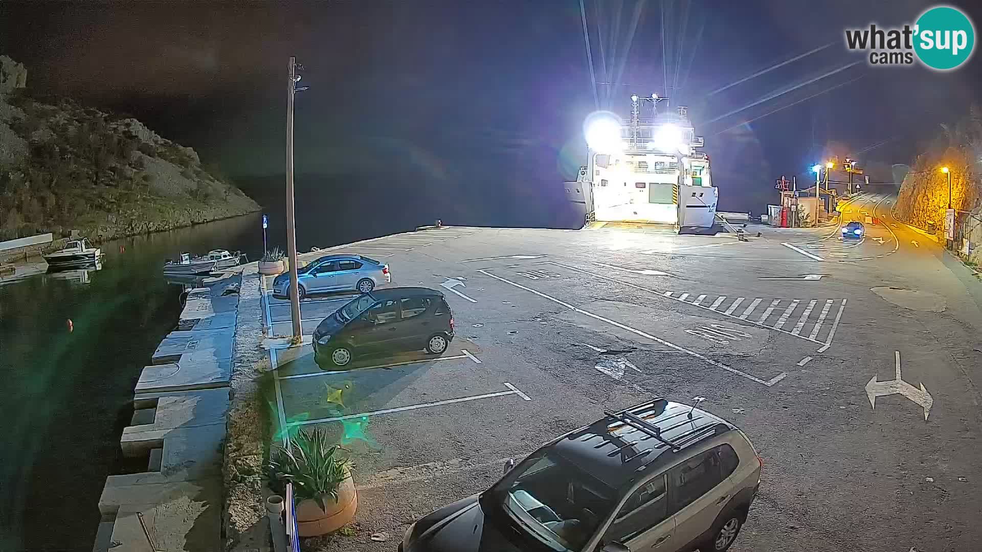 Web kamera trajektna luka Prizna – prema otoku Pag