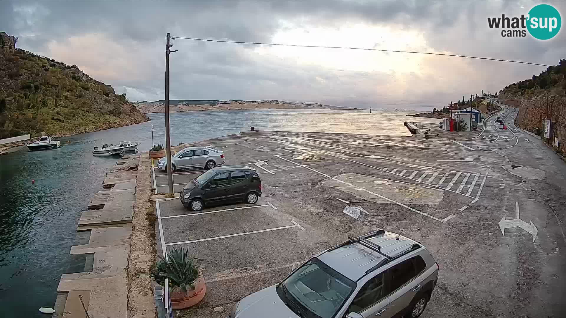 Webcam port de ferry de Prizna – vers l’île de Pag