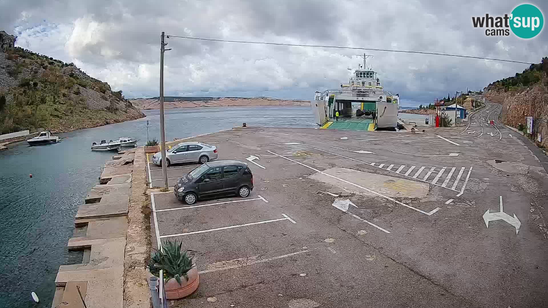 Webcam Prizna ferry port to Pag island