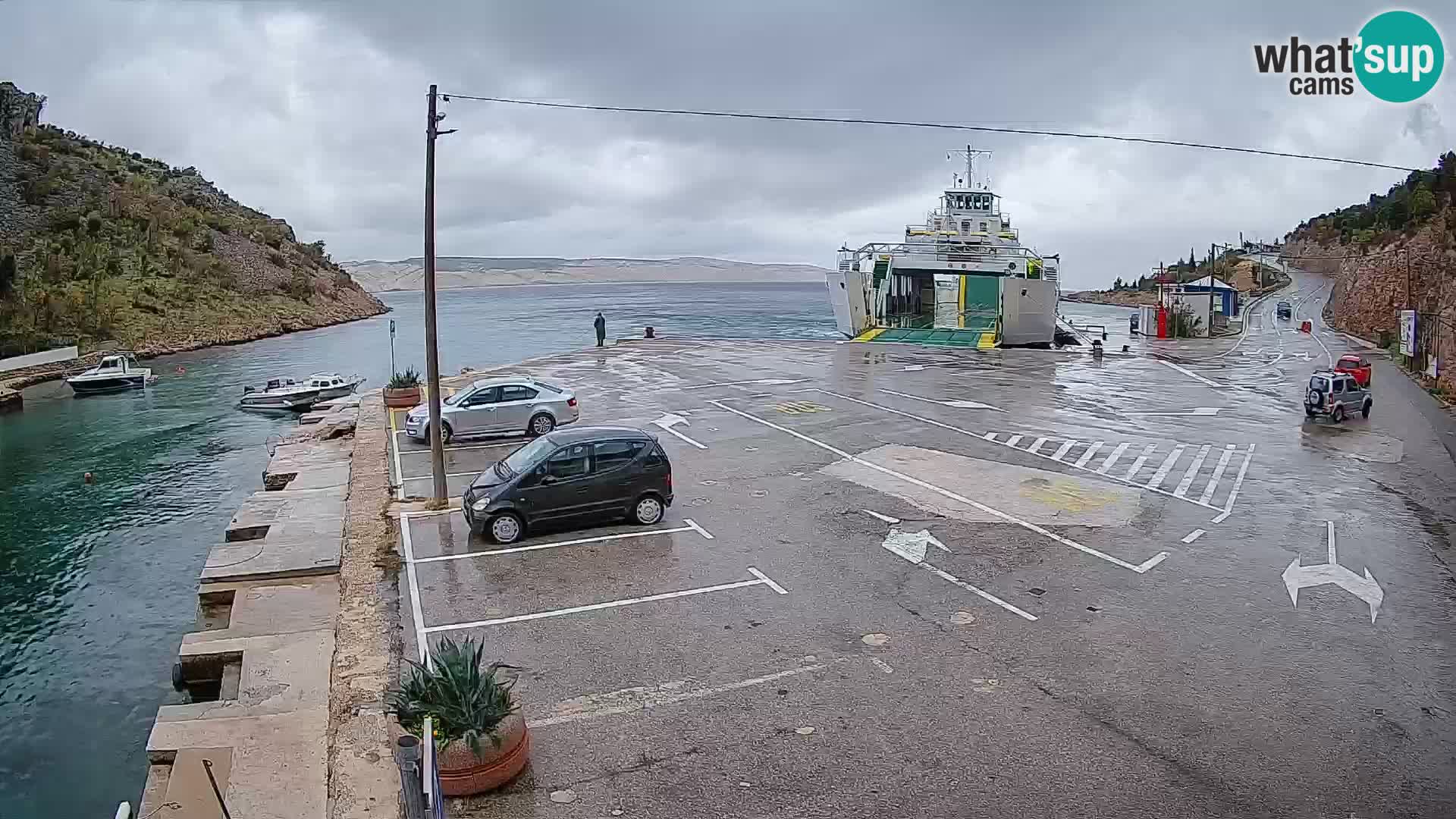 Webcam Prizna ferry port to Pag island