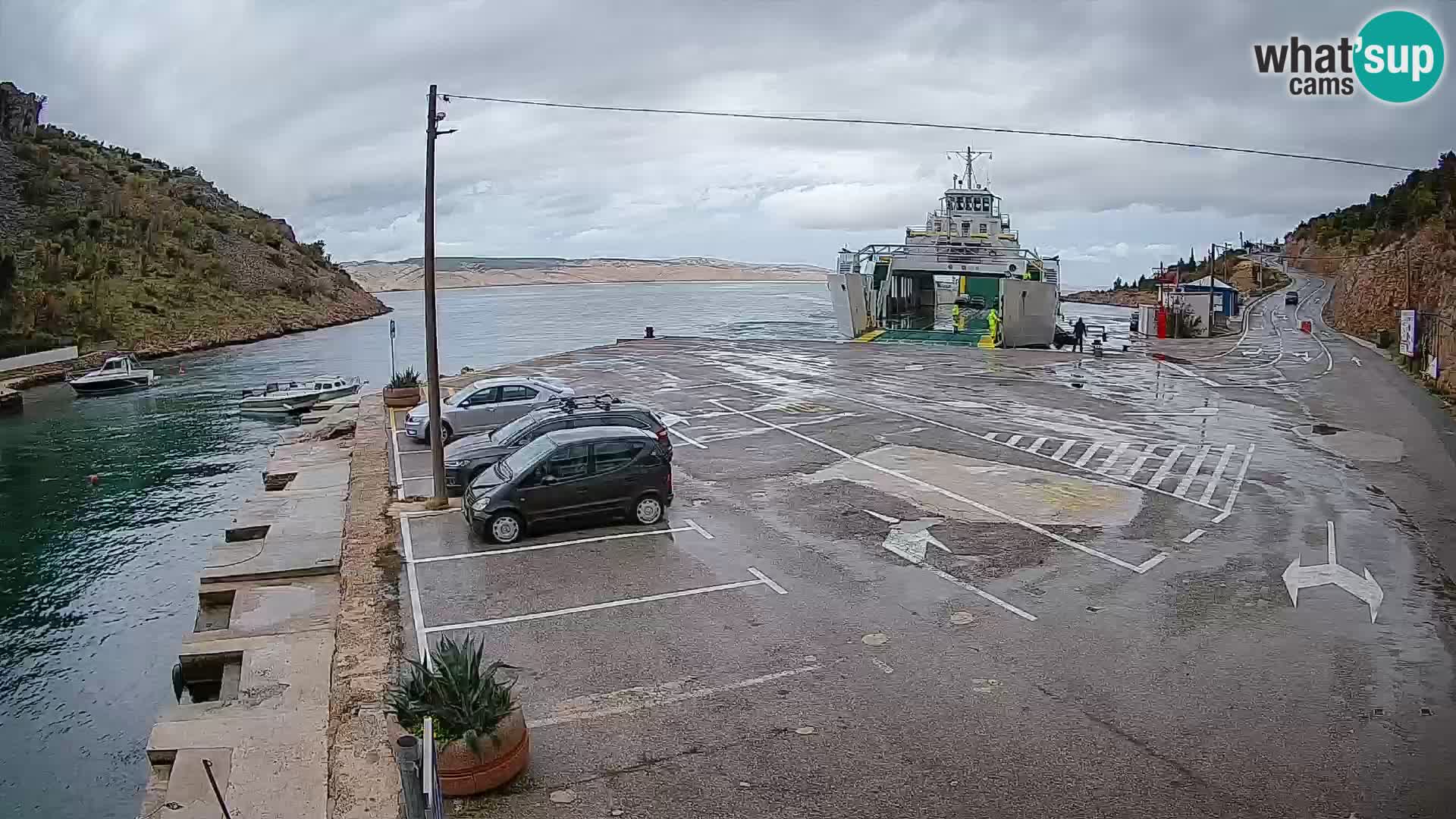 Web kamera trajektna luka Prizna – prema otoku Pag