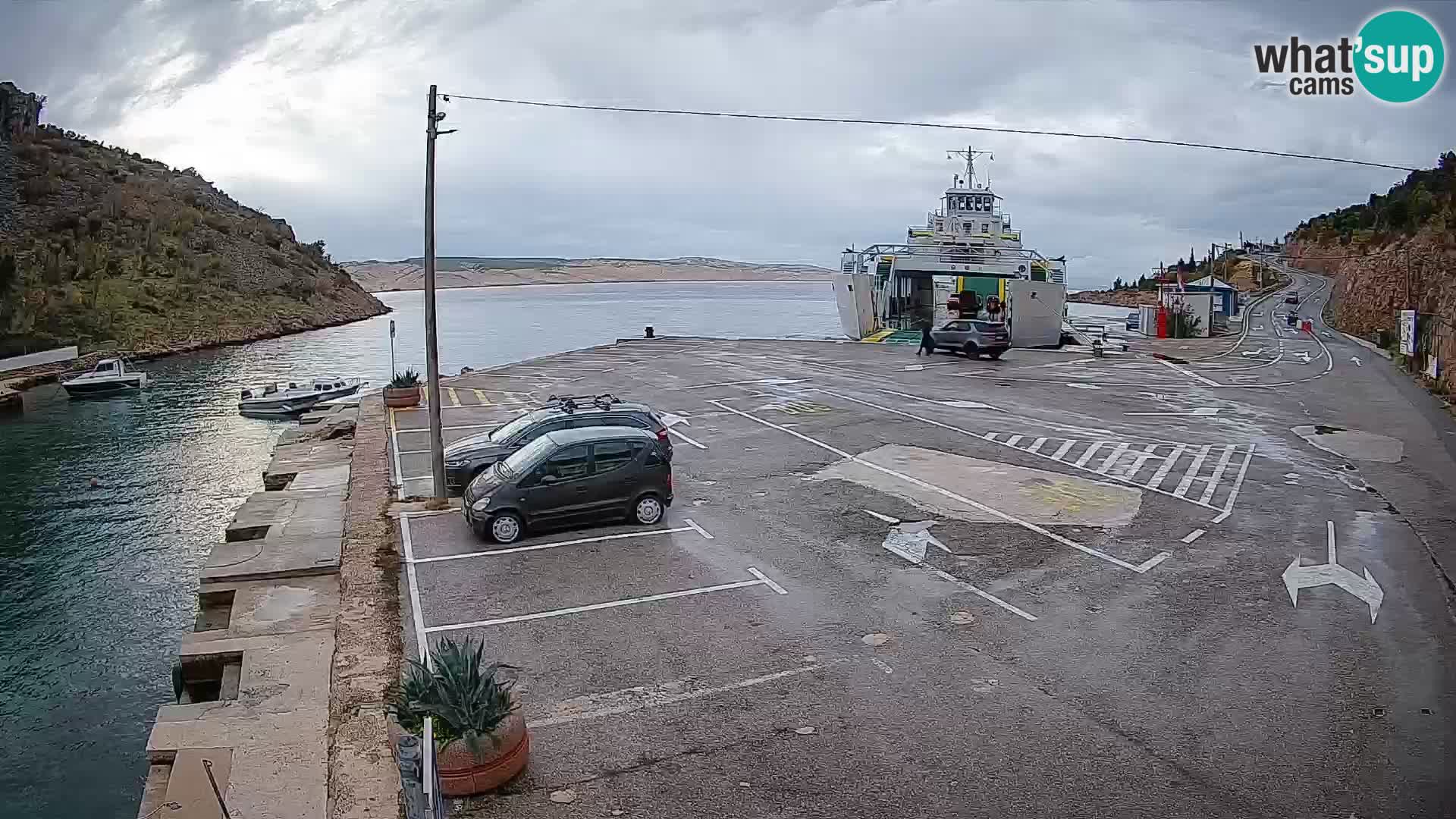 Webcam port de ferry de Prizna – vers l’île de Pag