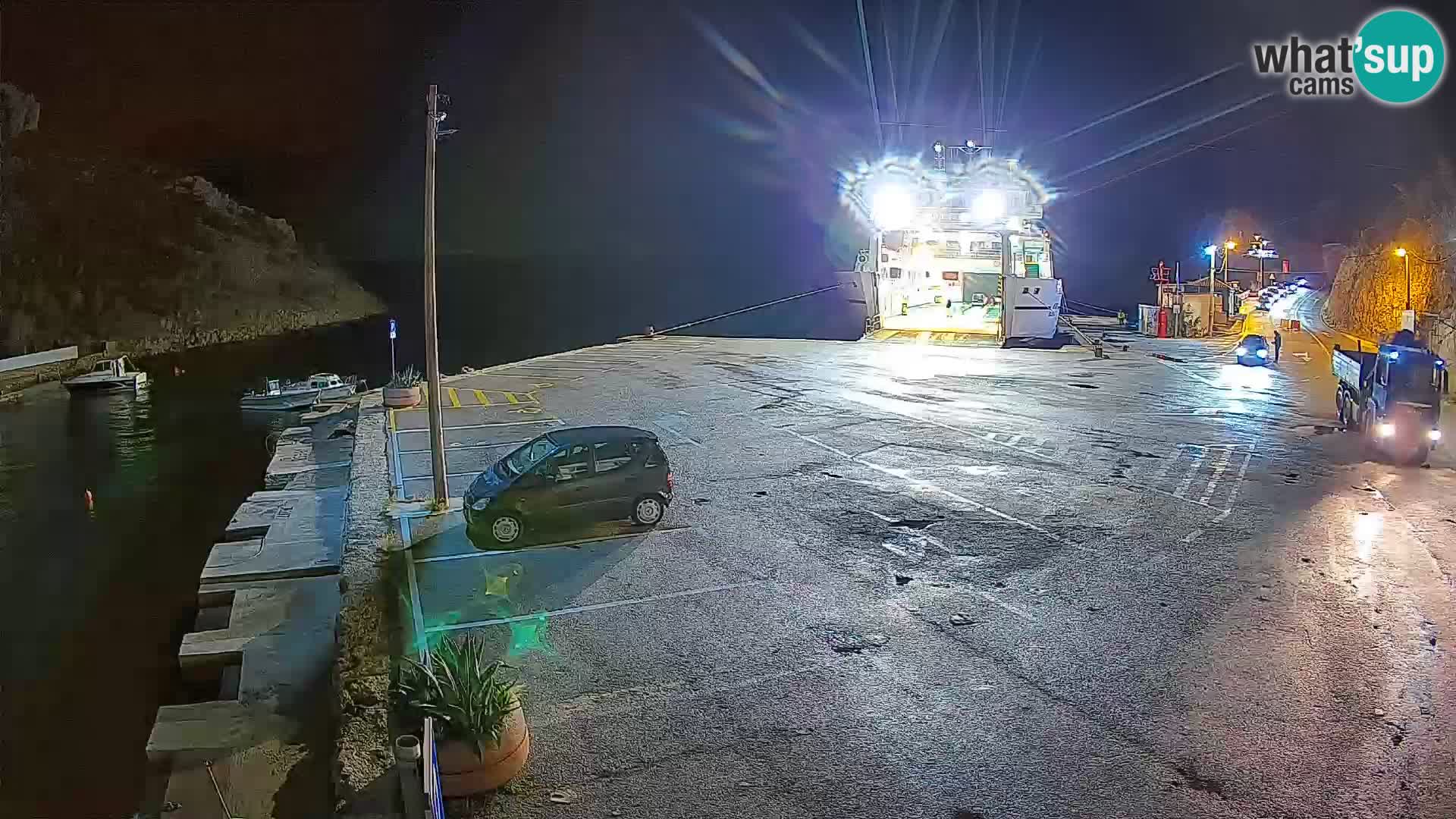 Webcam port de ferry de Prizna – vers l’île de Pag