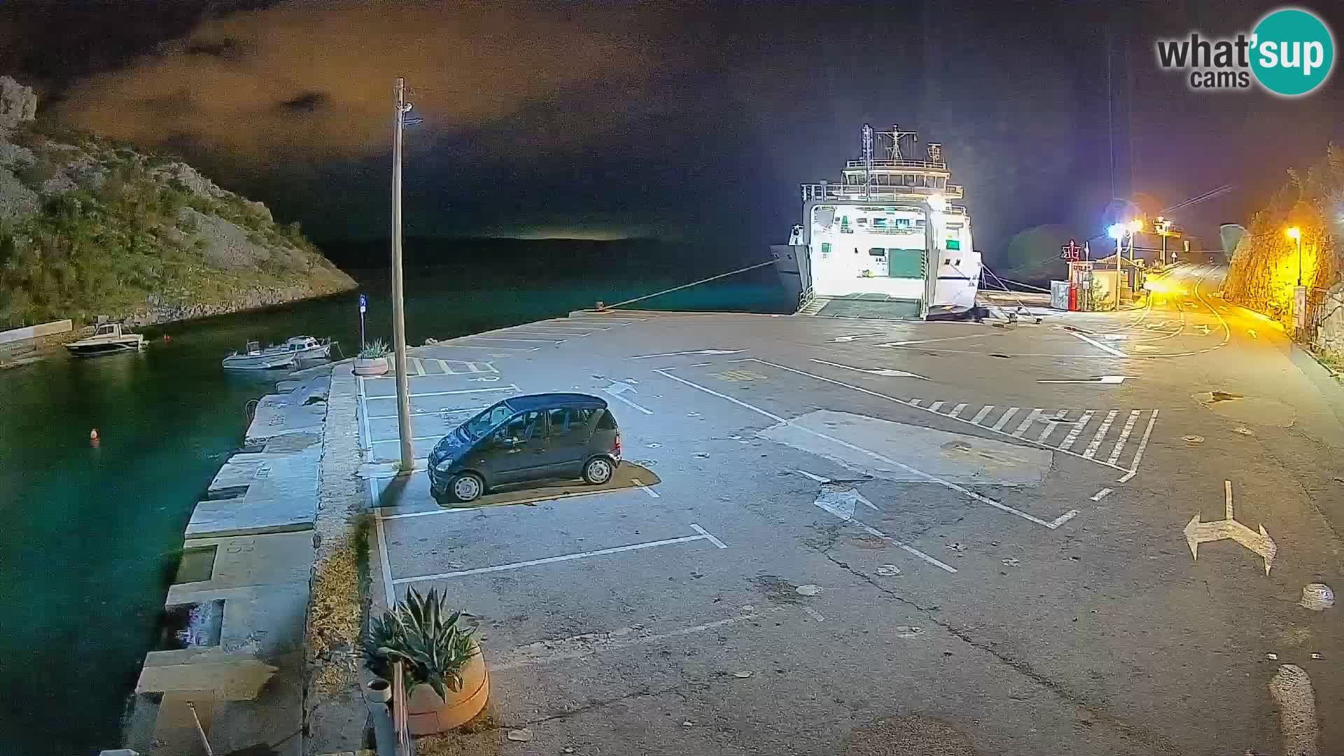 Webcam Prizna ferry port to Pag island