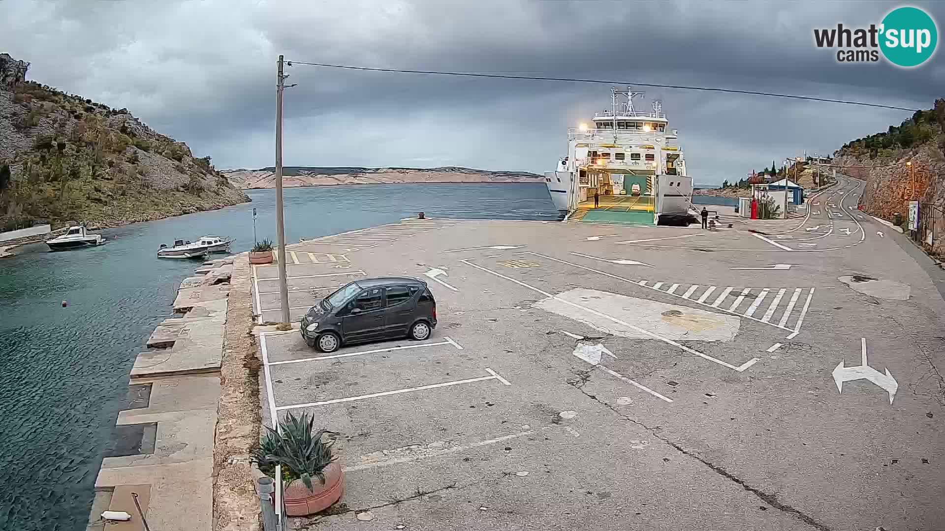 Webcam port de ferry de Prizna – vers l’île de Pag