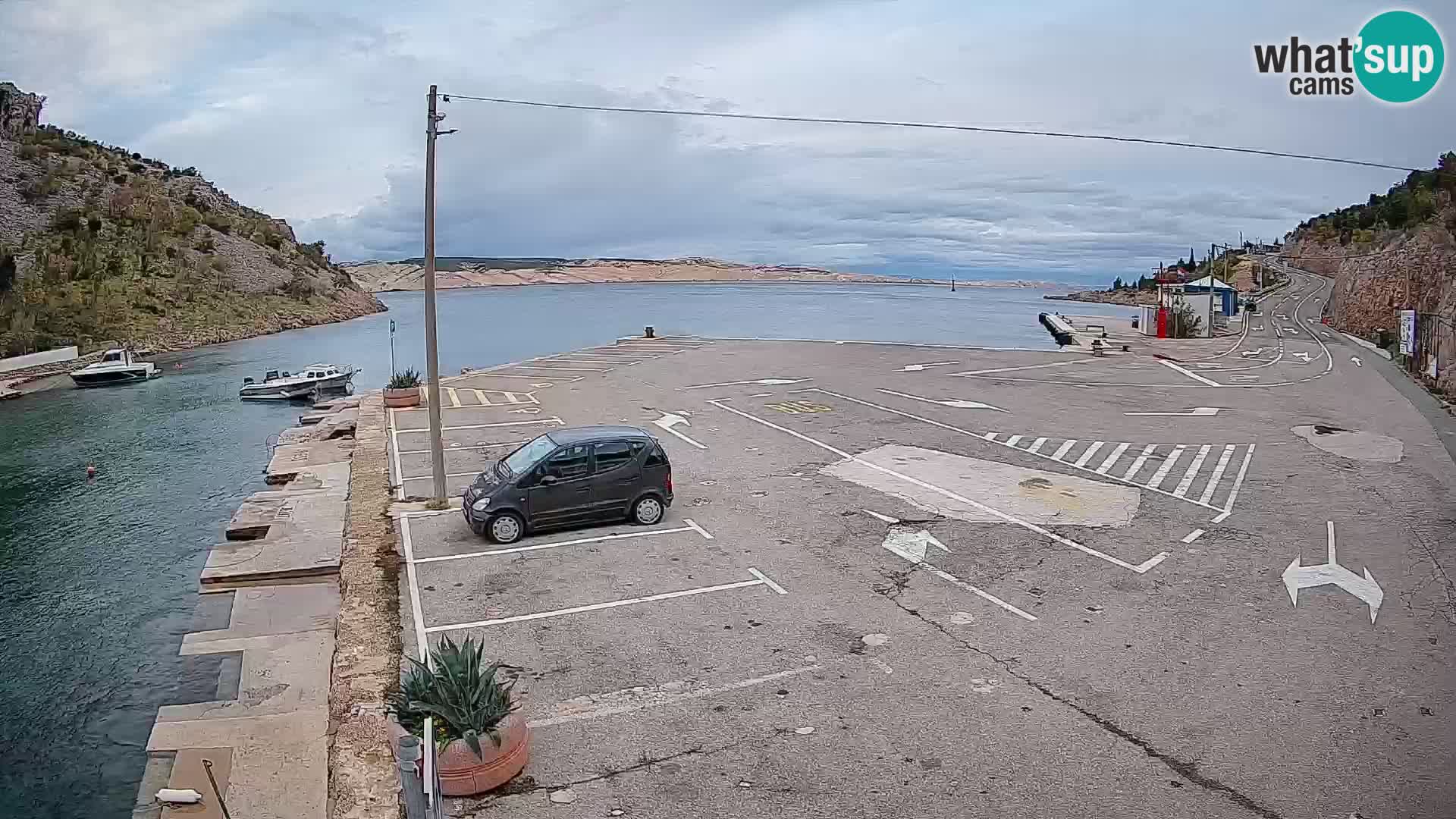 Webcam Prizna ferry port to Pag island