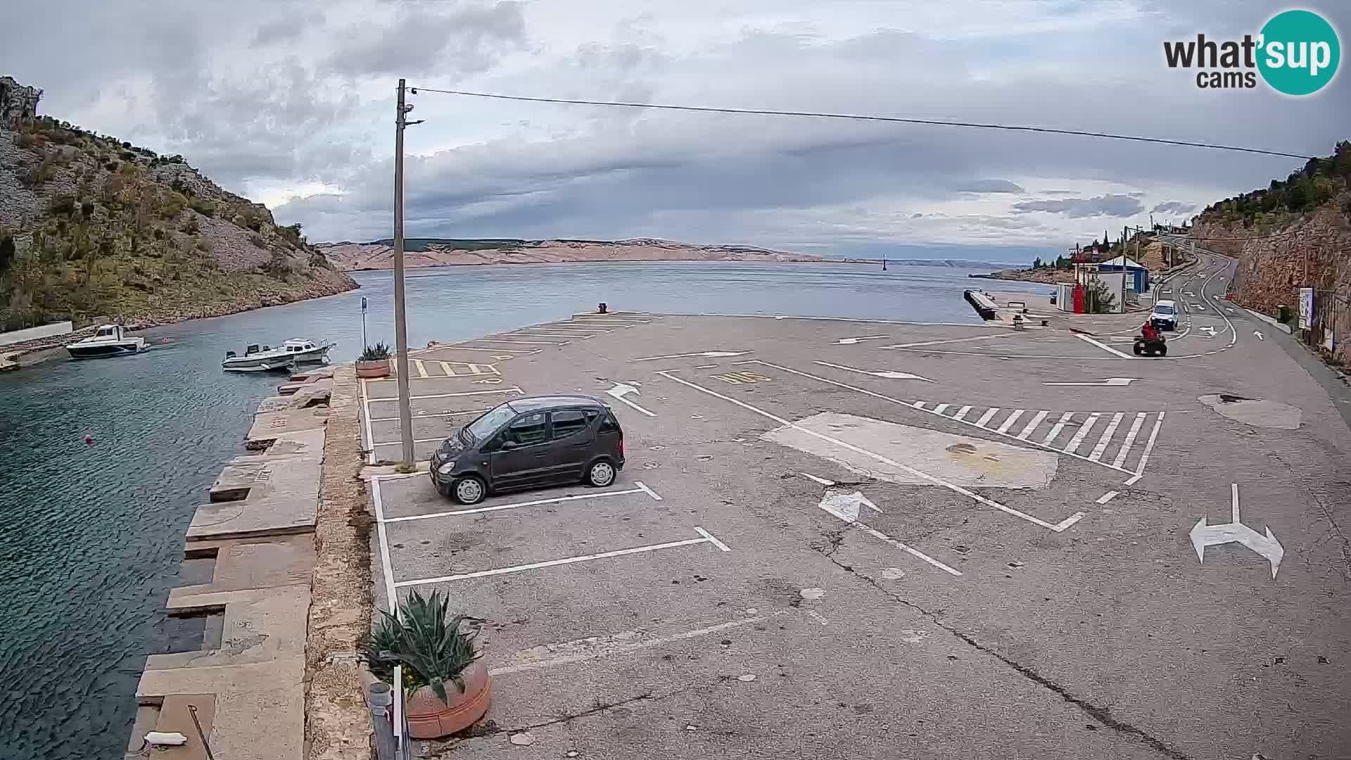 Webcam Prizna ferry port to Pag island