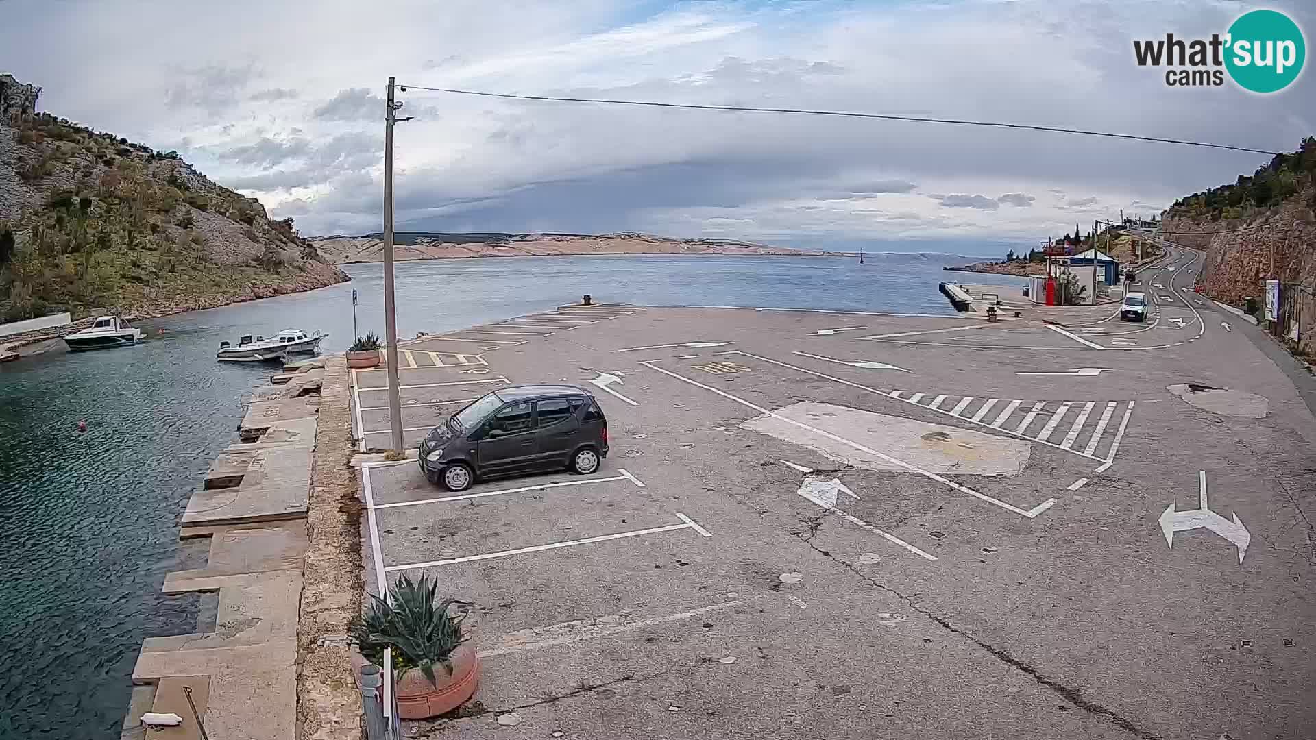 Webcam Prizna ferry port to Pag island