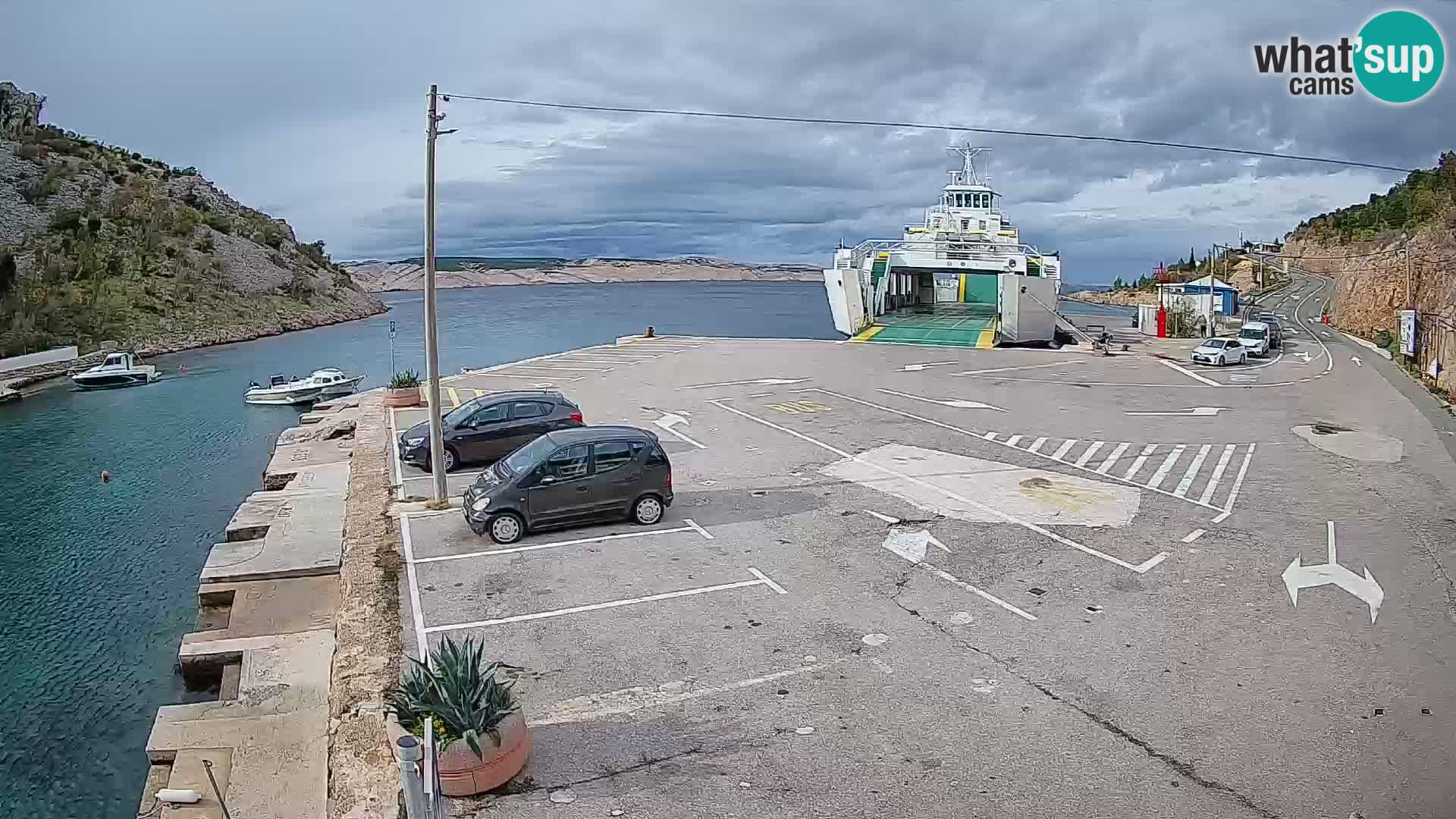 Webcam Prizna ferry port to Pag island