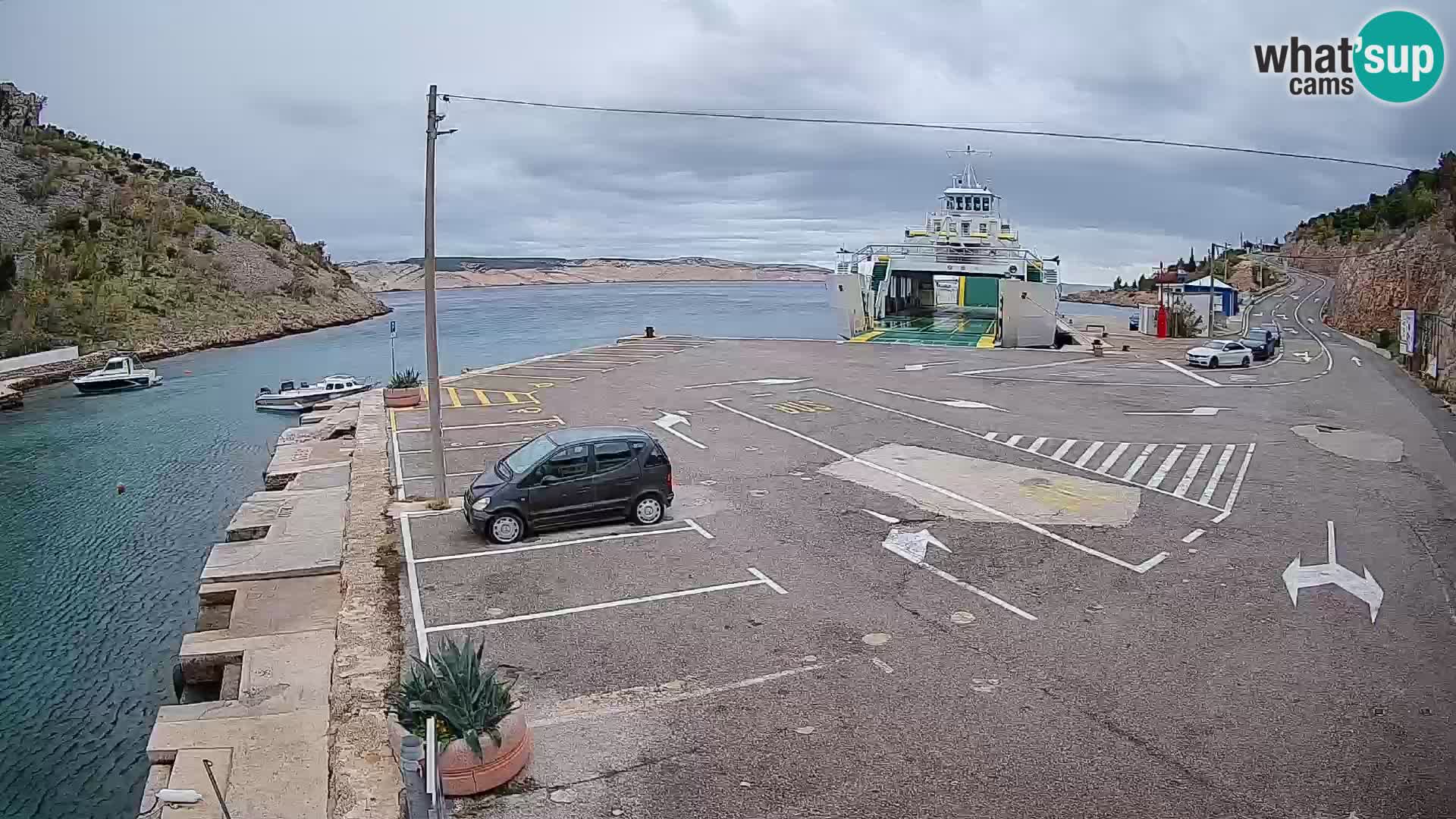 Webcam Prizna ferry port to Pag island