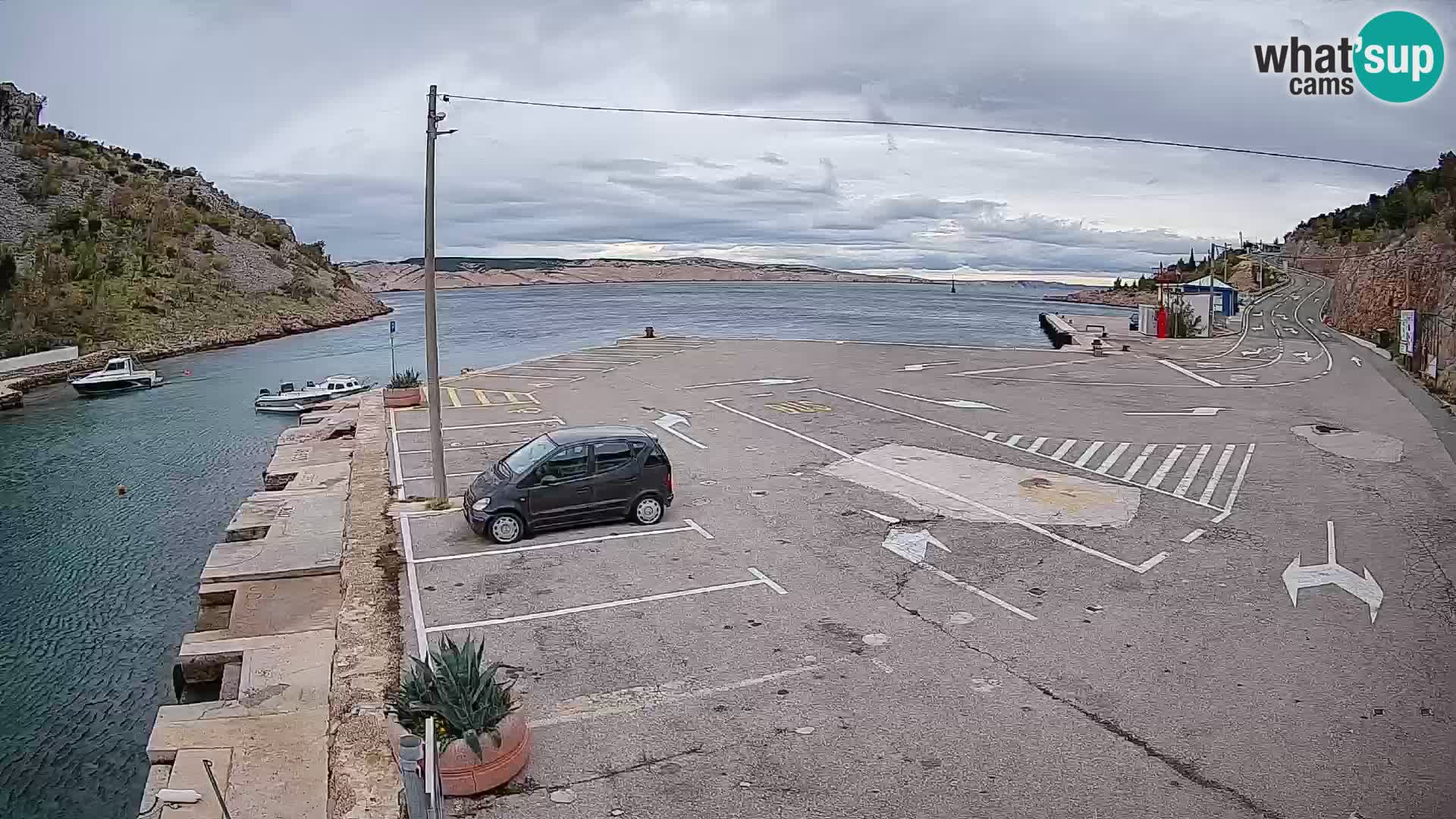 Webcam Prizna ferry port to Pag island