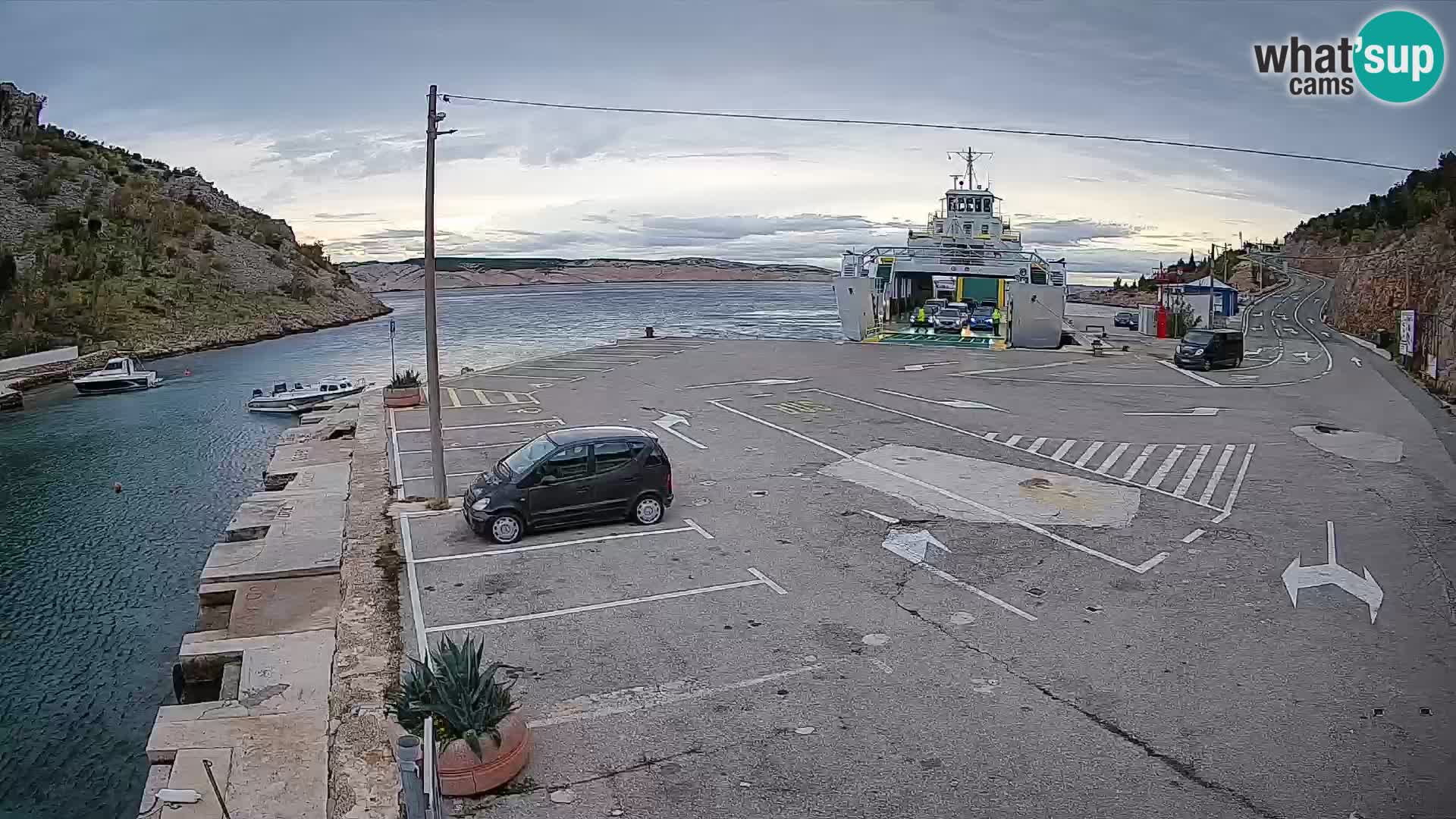 Webcam Fährhafen Prizna – zur Insel Pag